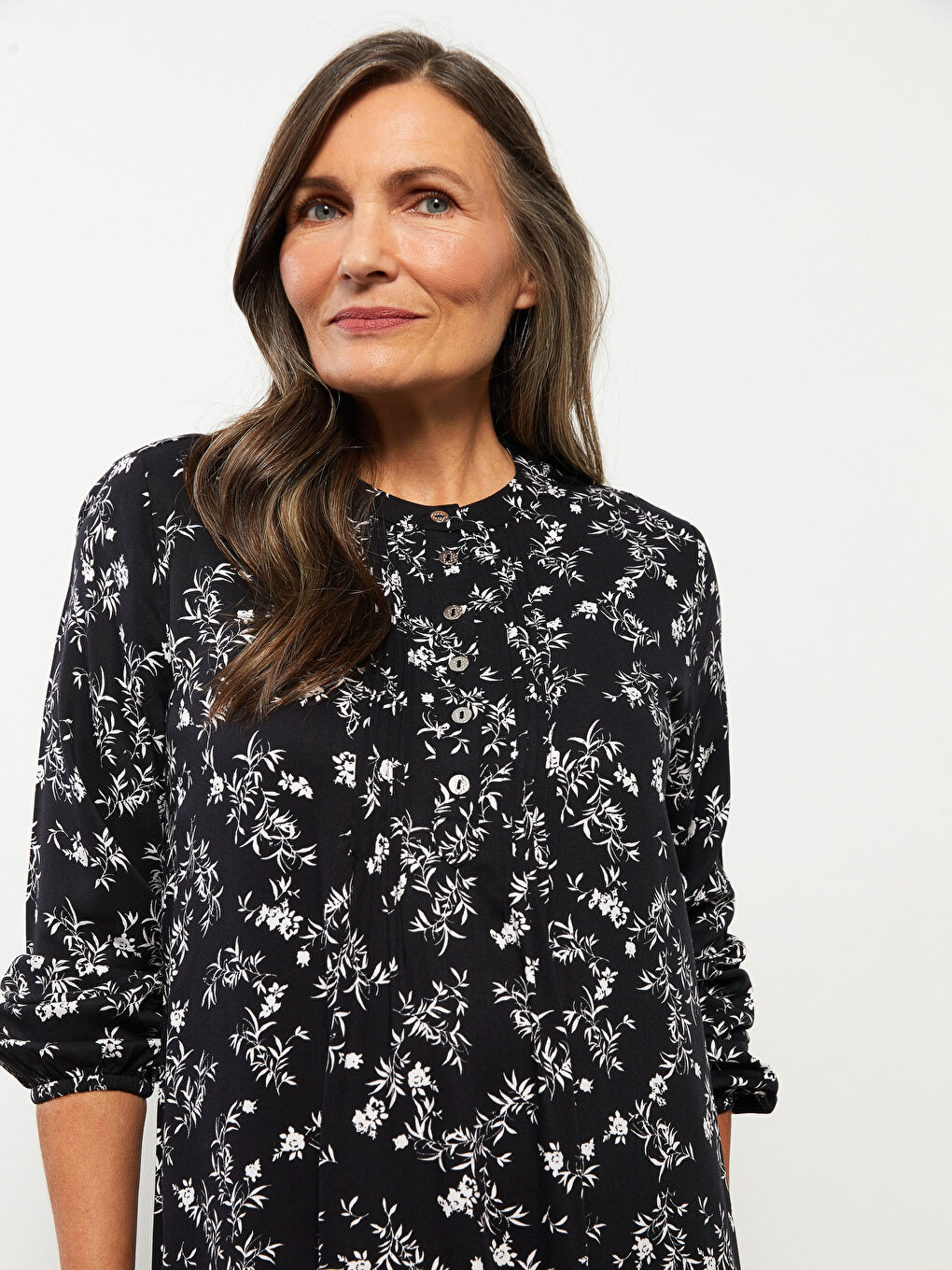 Siyah Bisiklet Yaka Desenli Uzun Kollu Viskon Kadın Elbise-2