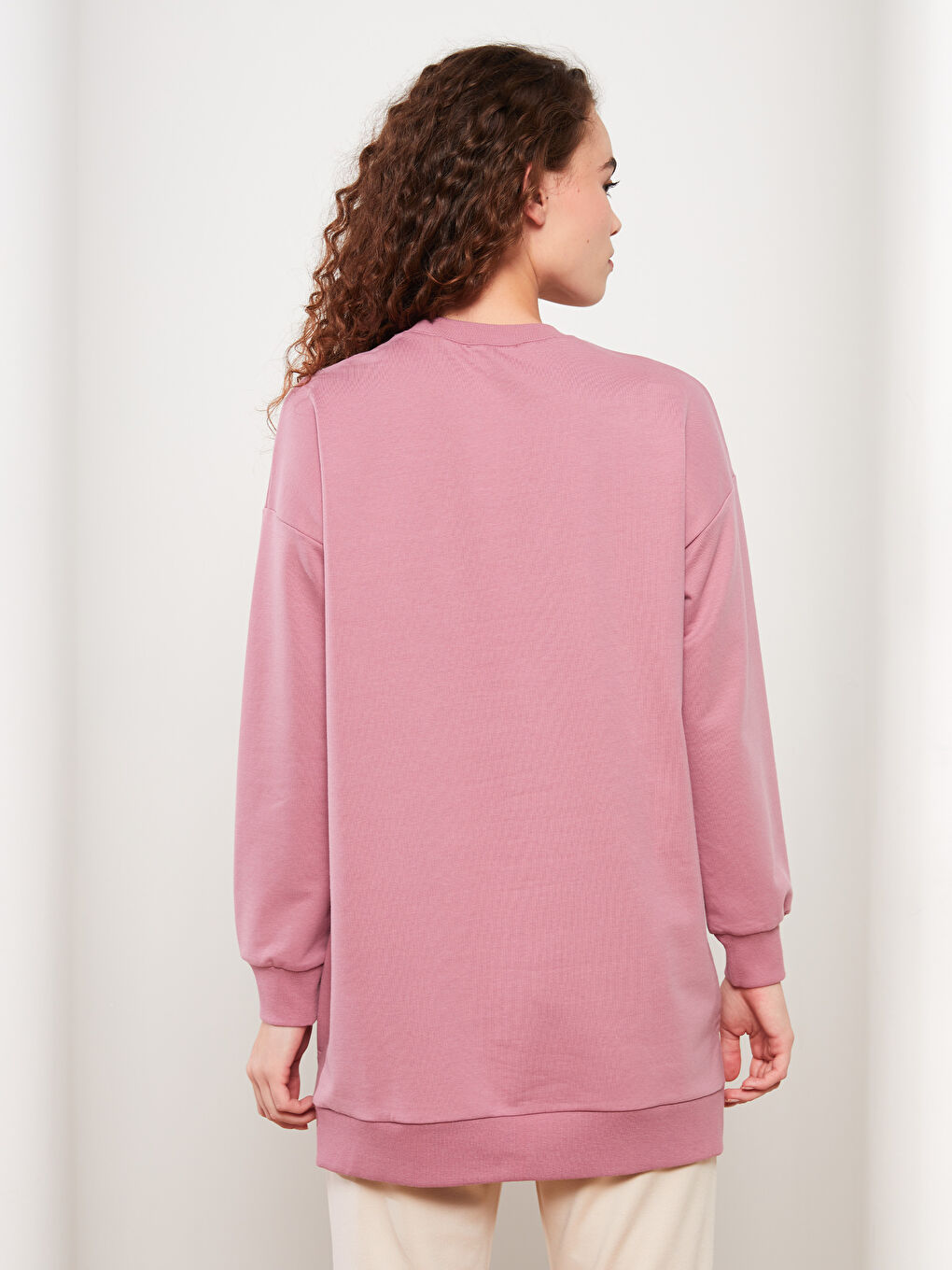 LCW Modest Pembe Bisiklet Yaka Baskılı Uzun Kollu Oversize Kadın Sweatshirt Tunik - 4