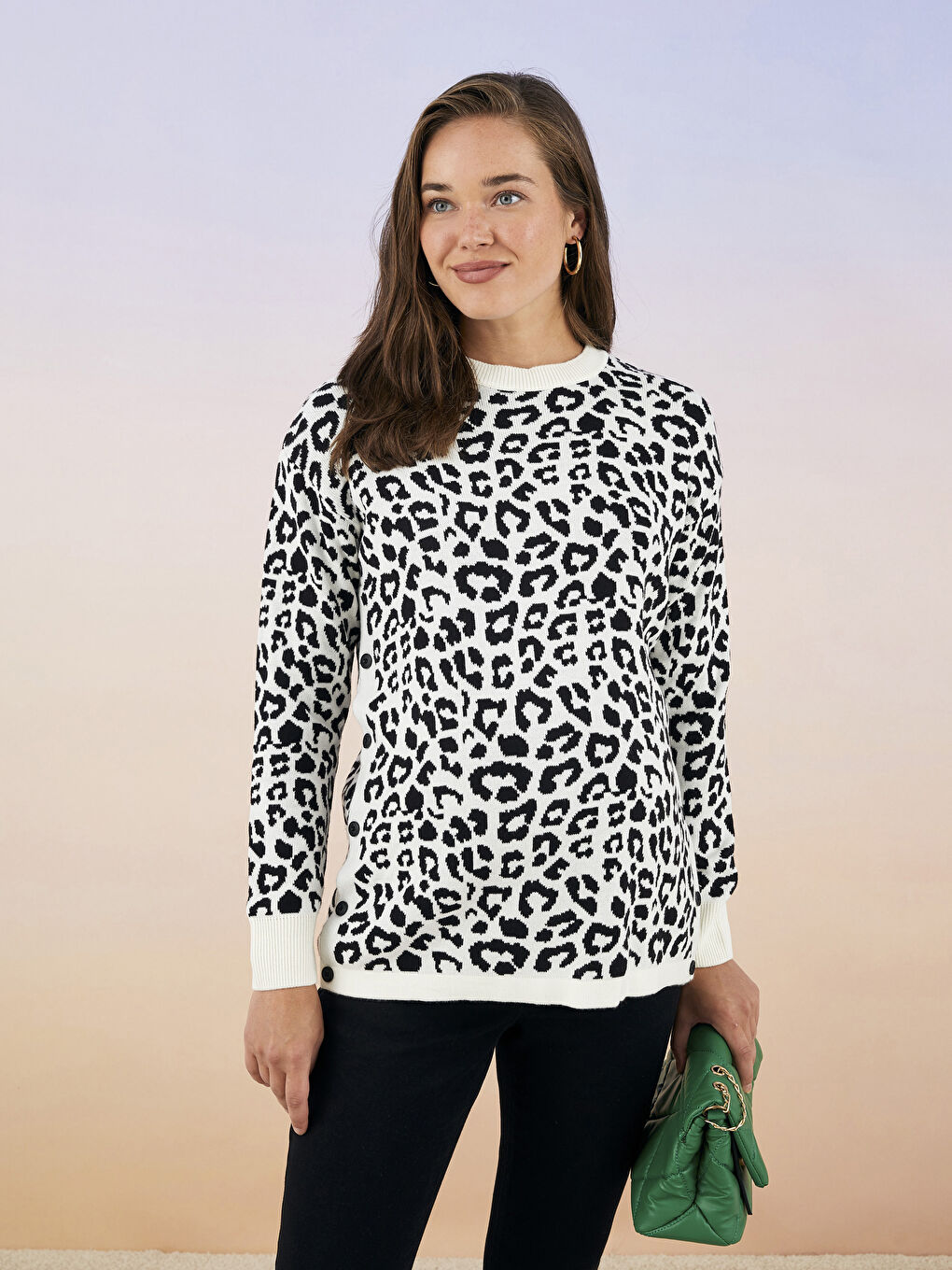 Емізуге арналған дөңгелек жағалы принтті ұзын жеңді жүктілік трикотаж жемпір