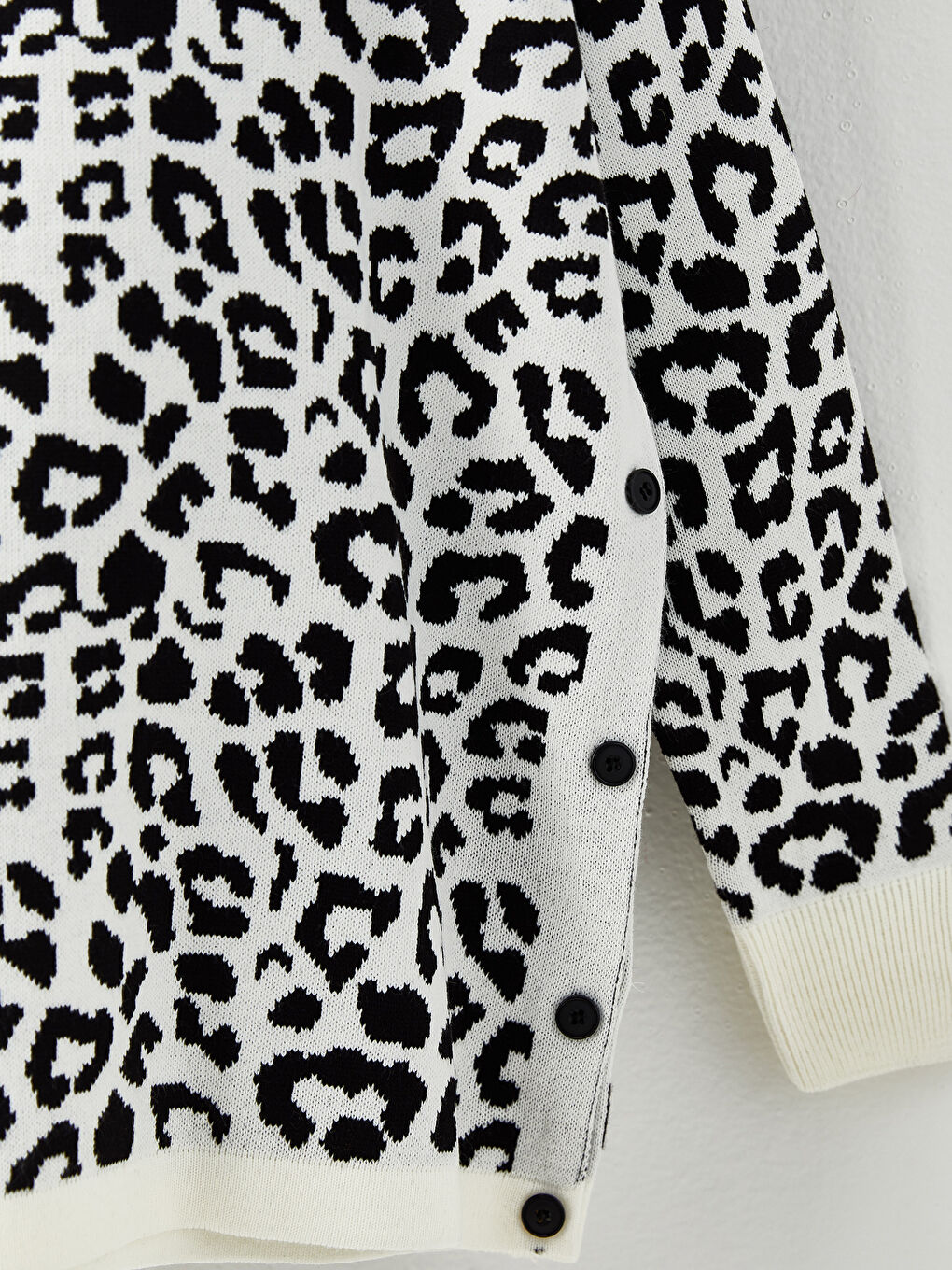 Емізуге арналған дөңгелек жағалы принтті ұзын жеңді жүктілік трикотаж жемпір-7