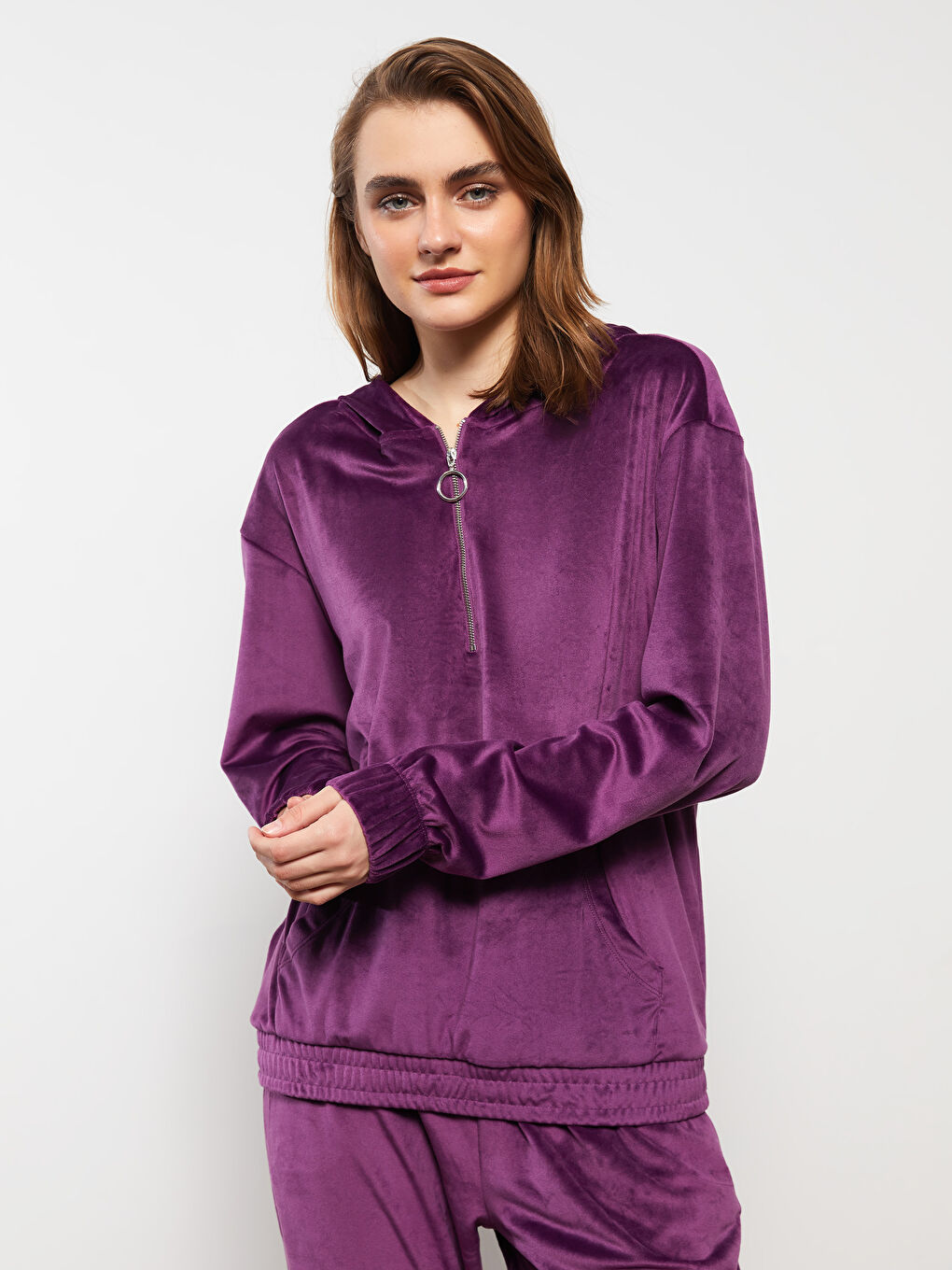 LCWAIKIKI Basic Plain Long Sleeve Velvet Women's Hoodie -W2FD04Z8-HLR