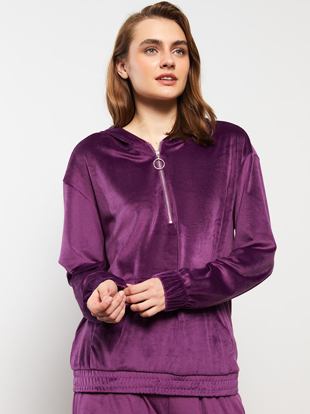 LCWAIKIKI Basic Plain Long Sleeve Velvet Women's Hoodie -W2FD04Z8-HLR