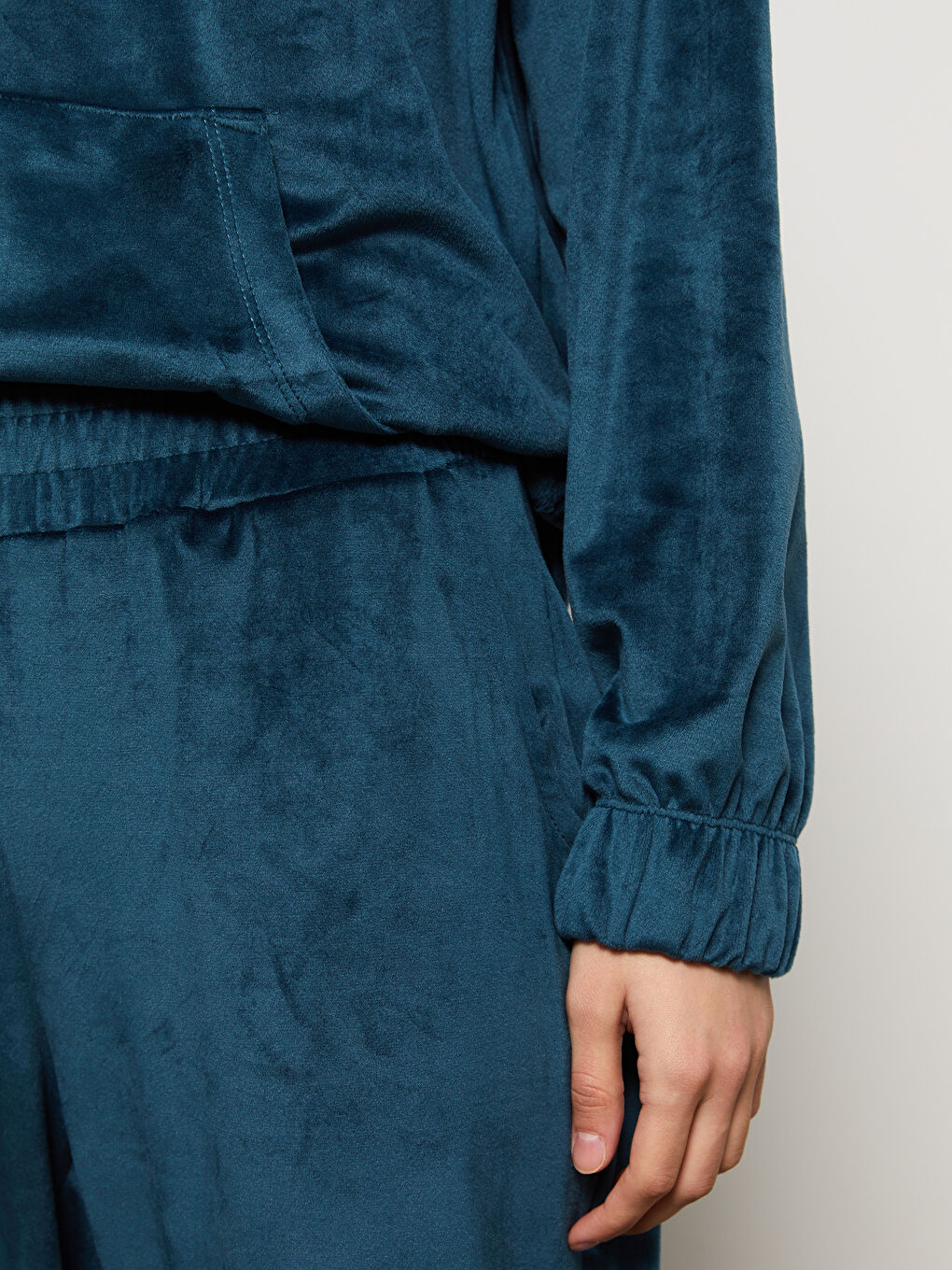 Pantaloni de Trening Jogger de Damă din Catifea cu Talie Elastică-4