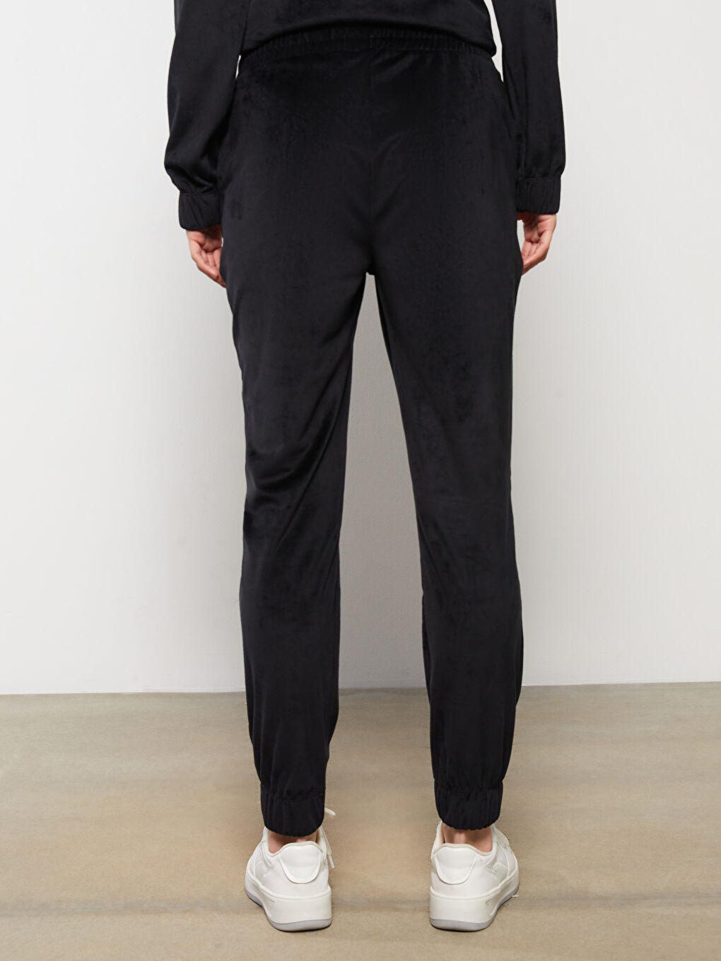 Elastic Waist Regular Velvet Women's Jogger Sweatpants -W2FD05Z8-CVL