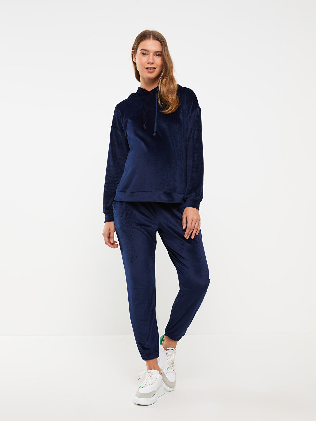 LCWAIKIKI Maternity Pantalon de survêtement de maternité uni en velours à taille élastique -W2FD31Z8-HFH