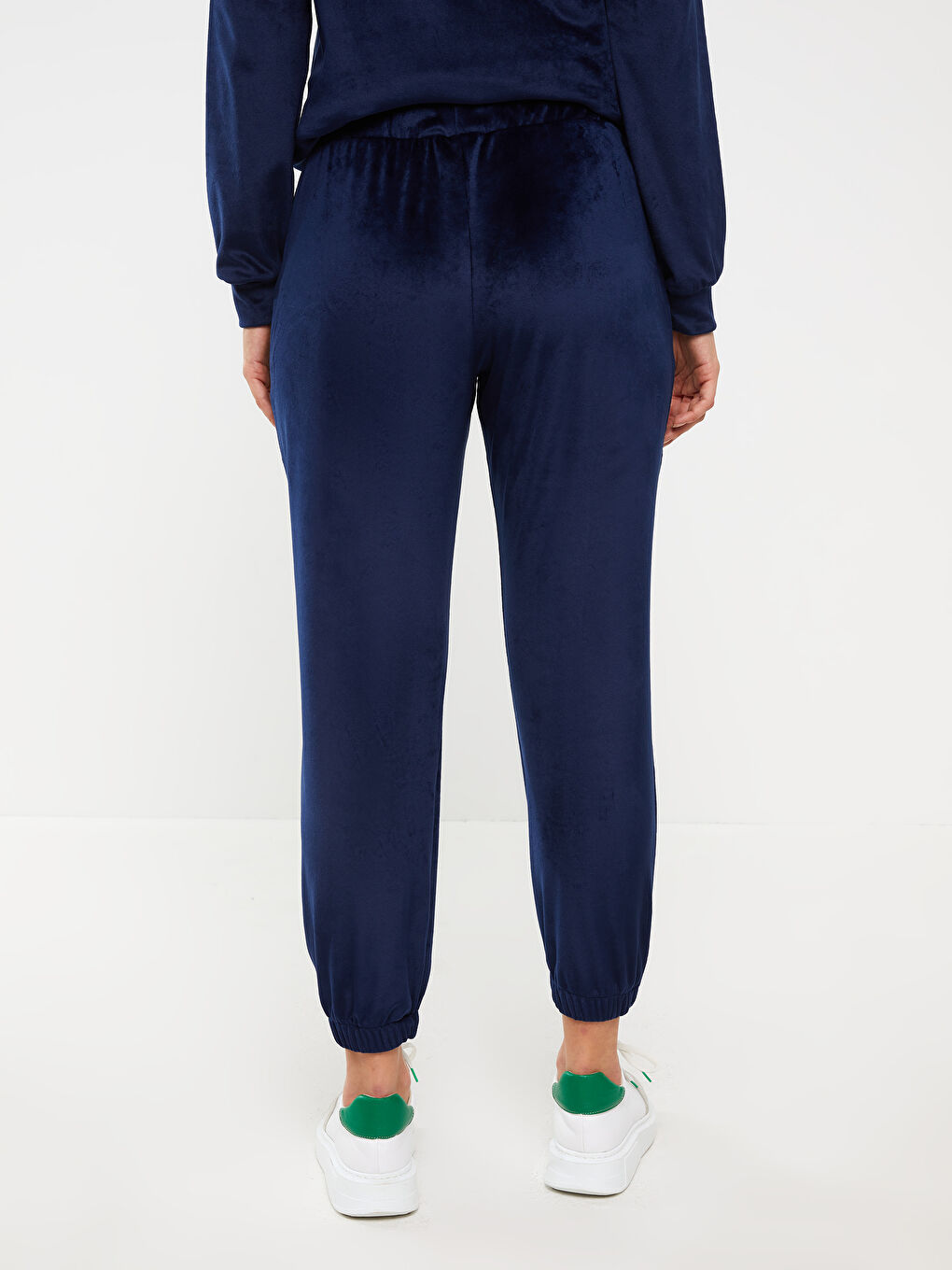 LCWAIKIKI Maternity Pantalon de survêtement de maternité uni en velours à taille élastique -W2FD31Z8-HFH