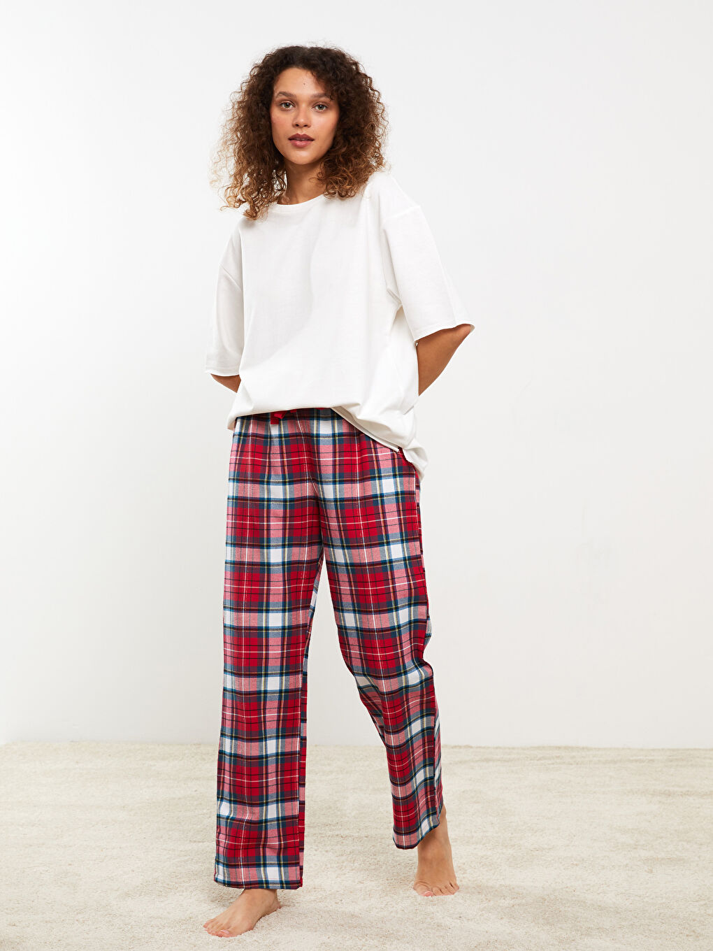 LCW DREAM Elasticated Waist Christmas Themed Women's Pyjama Bottoms -W2FD36Z8-LPA