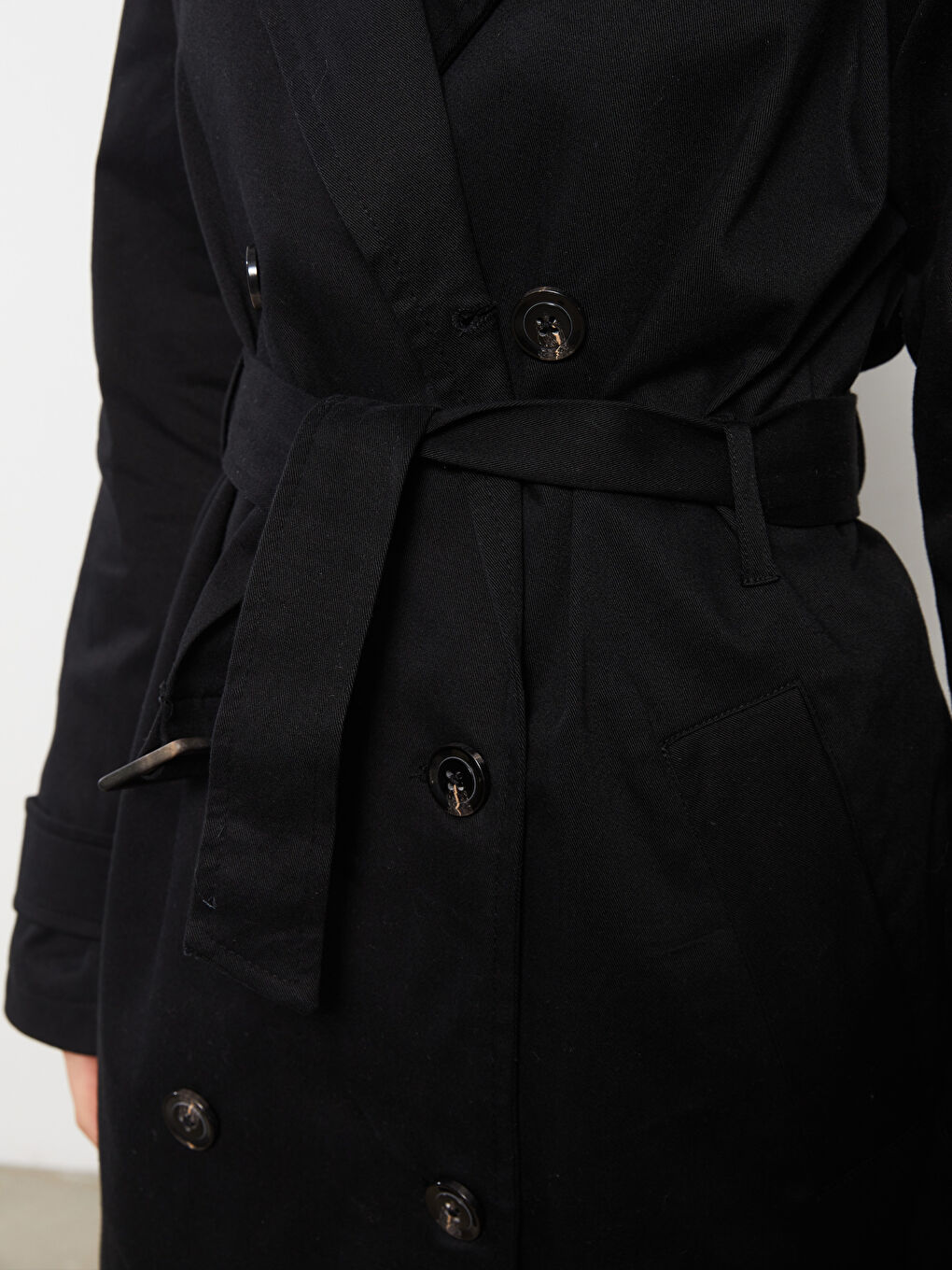 Siyah Ceket Yaka Düz Uzun Kollu Kadın Trençkot-4