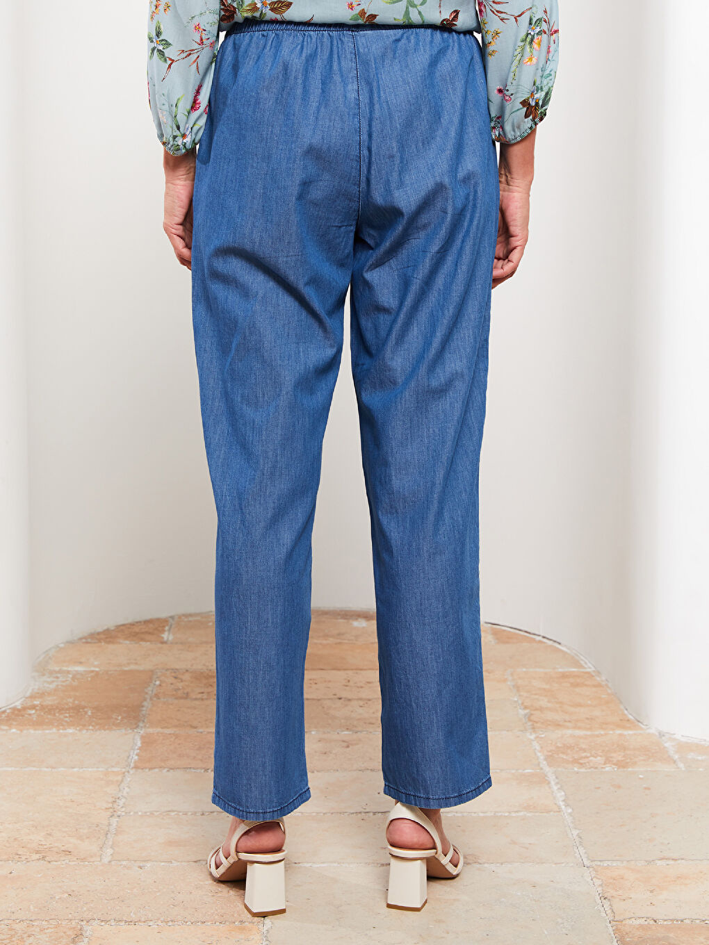 Mavi Kadın Beli Lastikli Düz Jean Pantolon-5