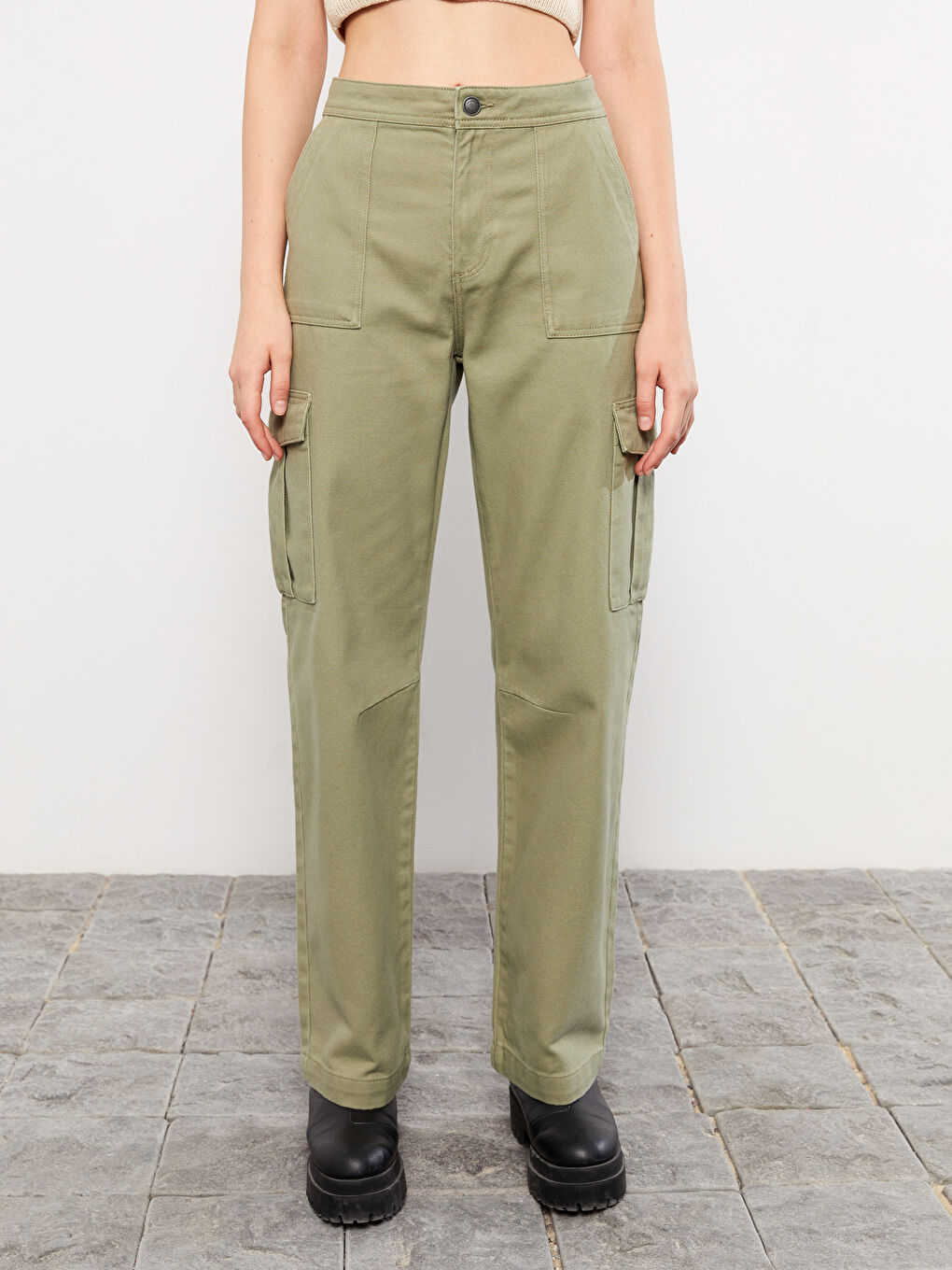 Yeşil Kadın Standart Fit Düz Pantolon-3