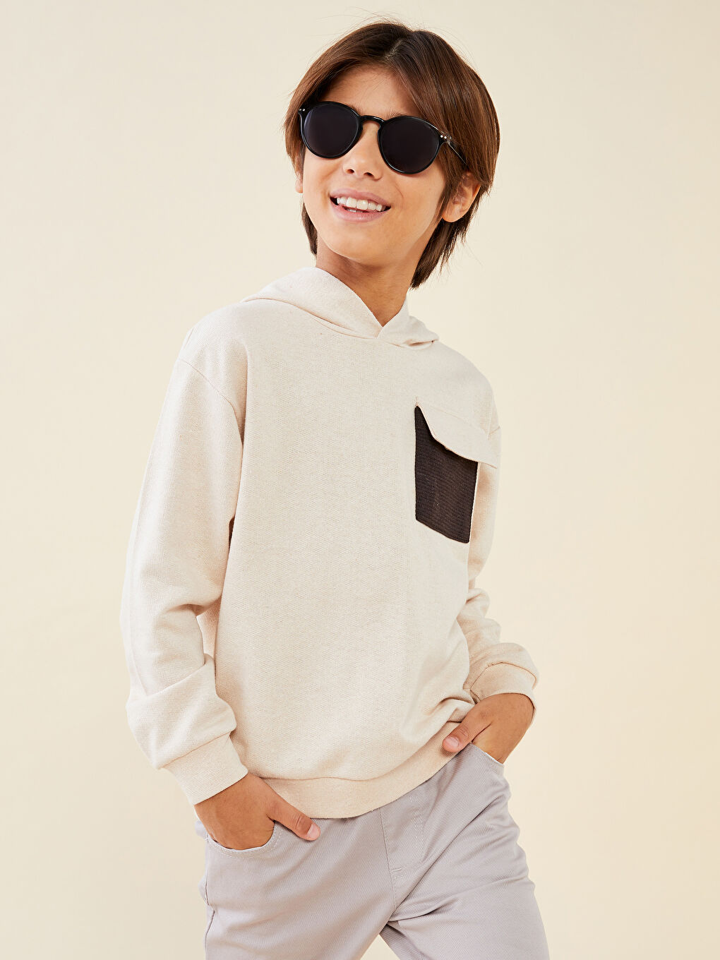 LCW Kids Hooded Basic Long Sleeve Boy Sweatshirt -W2FE25Z4-KNF