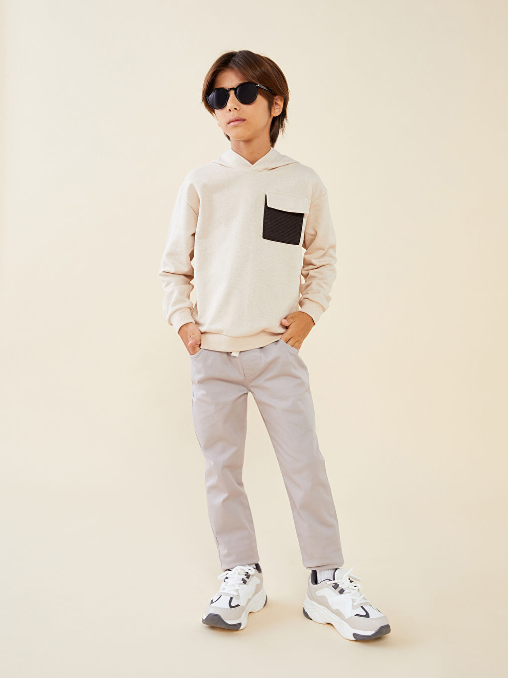 LCW Kids Hooded Basic Long Sleeve Boy Sweatshirt -W2FE25Z4-KNF