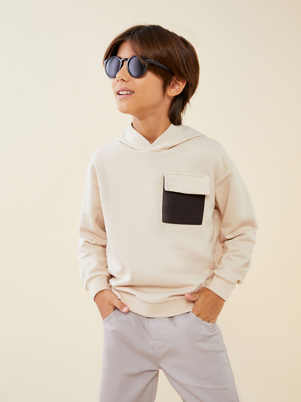 LCW Kids Hooded Basic Long Sleeve Boy Sweatshirt -W2FE25Z4-KNF