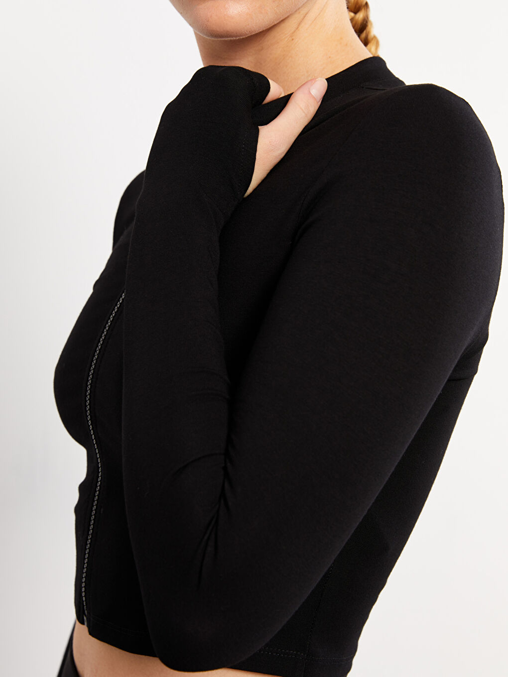 Siyah Dik Yaka Kadın Fermuarlı Sweatshirt-3