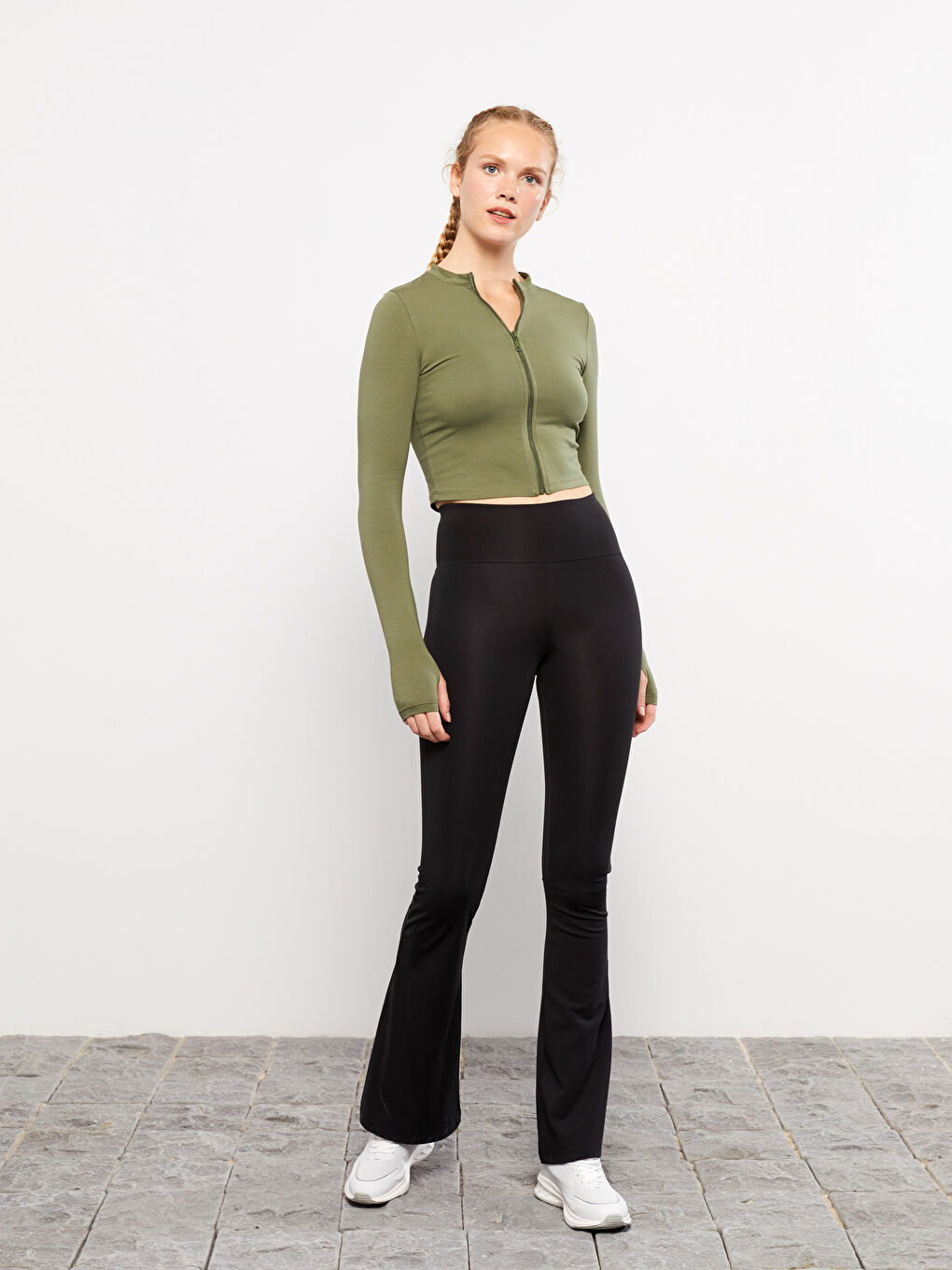 Haki Dik Yaka Kadın Fermuarlı Sweatshirt-1