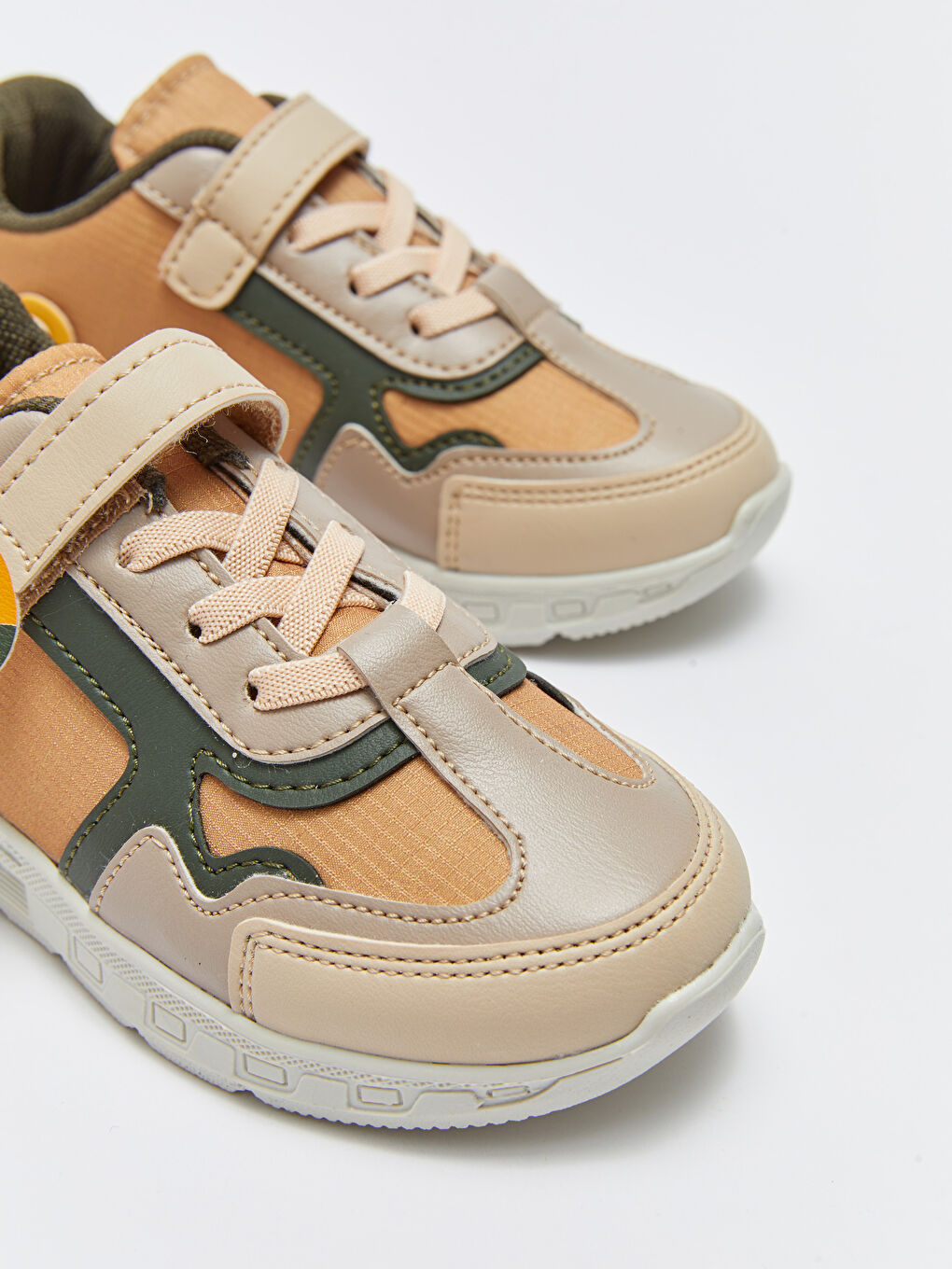 Bej Cırt Cırtlı Tabanı Işıklı Erkek Bebek Spor Ayakkabı-3