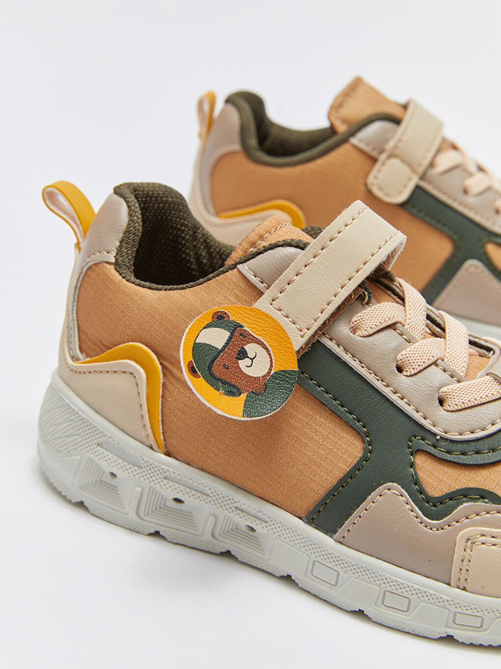 Bej Cırt Cırtlı Tabanı Işıklı Erkek Bebek Spor Ayakkabı-5