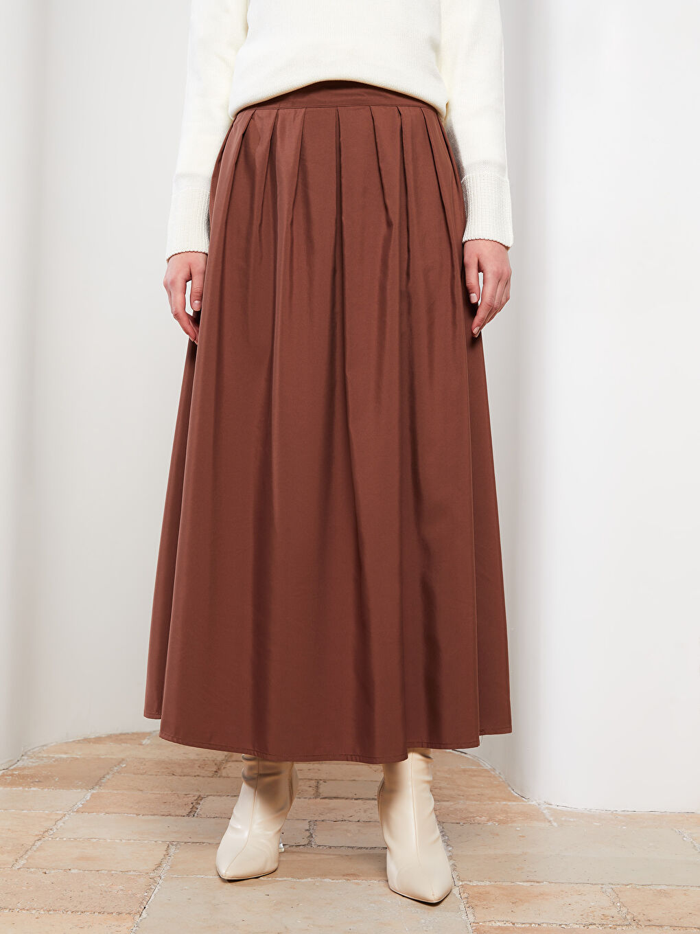 Zippered Waist Plain A-Line Women's Skirt-1