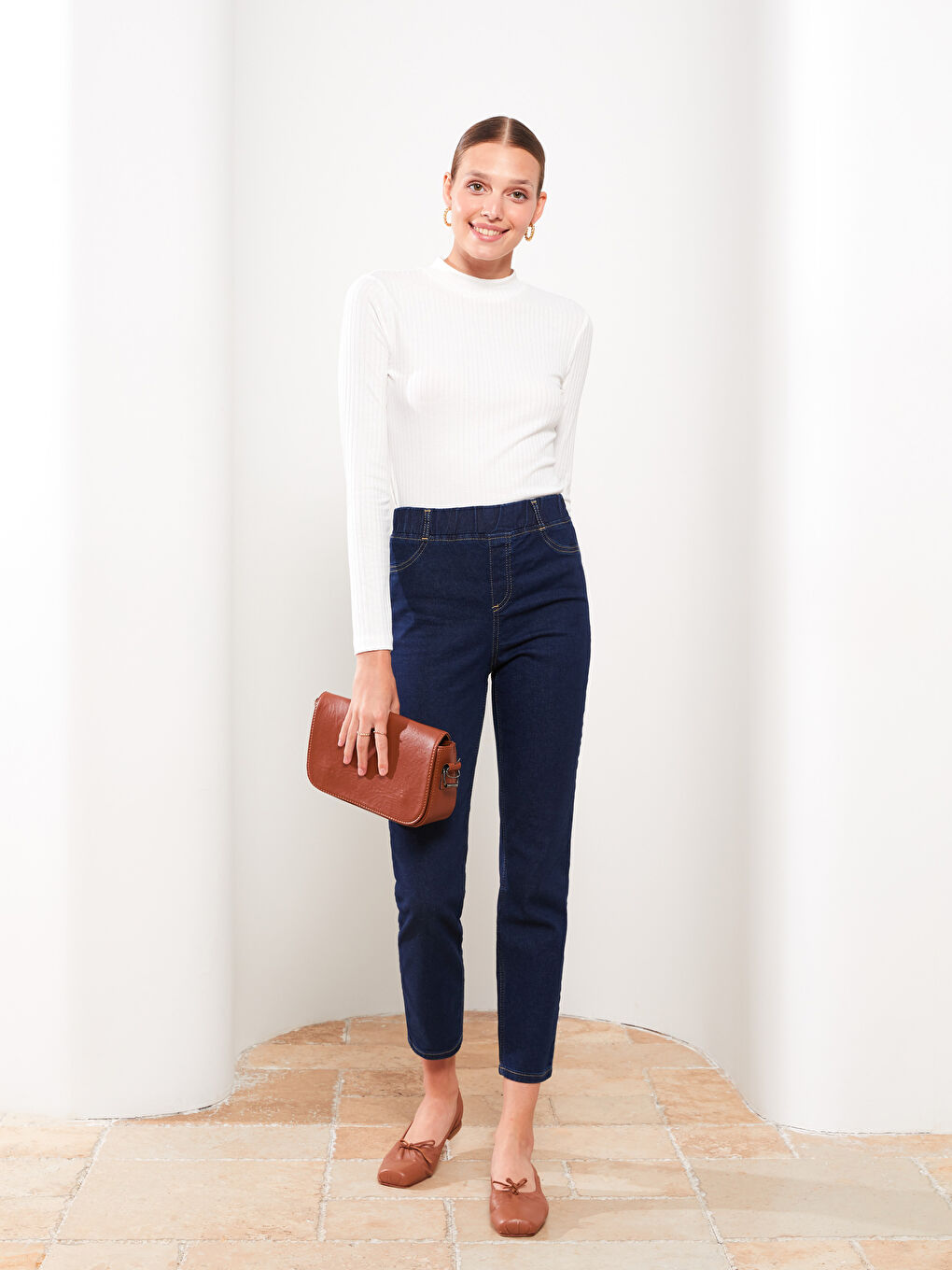 LCW Modest Orta İndigo Rodeo Kadın Slim Mom Düz Jean Pantolon - 1