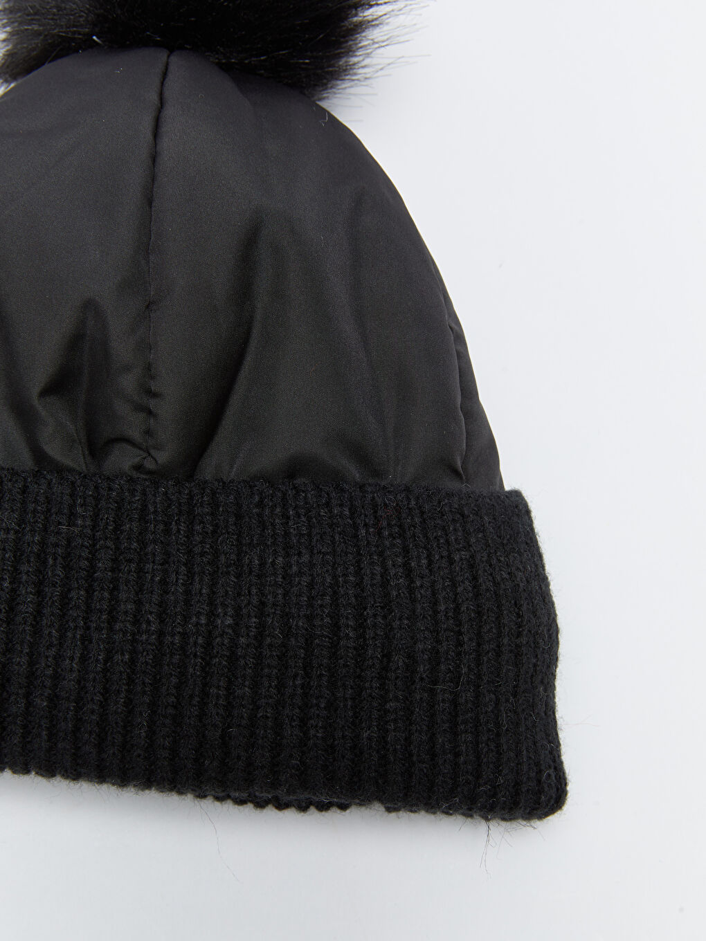 Bonnet en Peluche avec Pompon pour Femmes-5