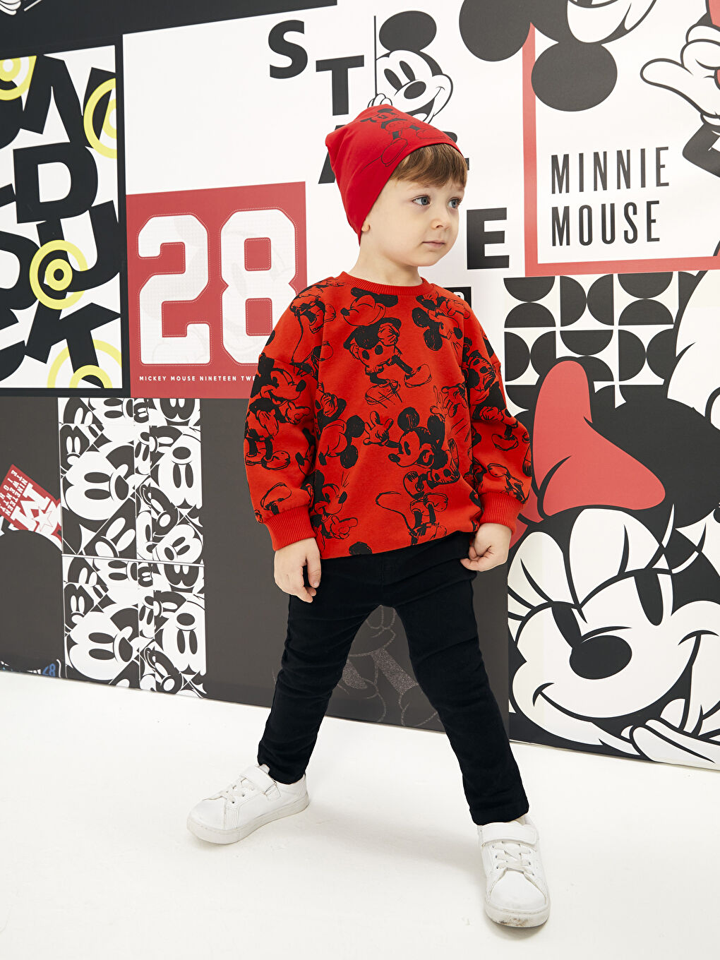 Kırmızı Bisiklet Yaka Uzun Kollu Mickey Mouse Baskılı Erkek Bebek Sweatshirt-1