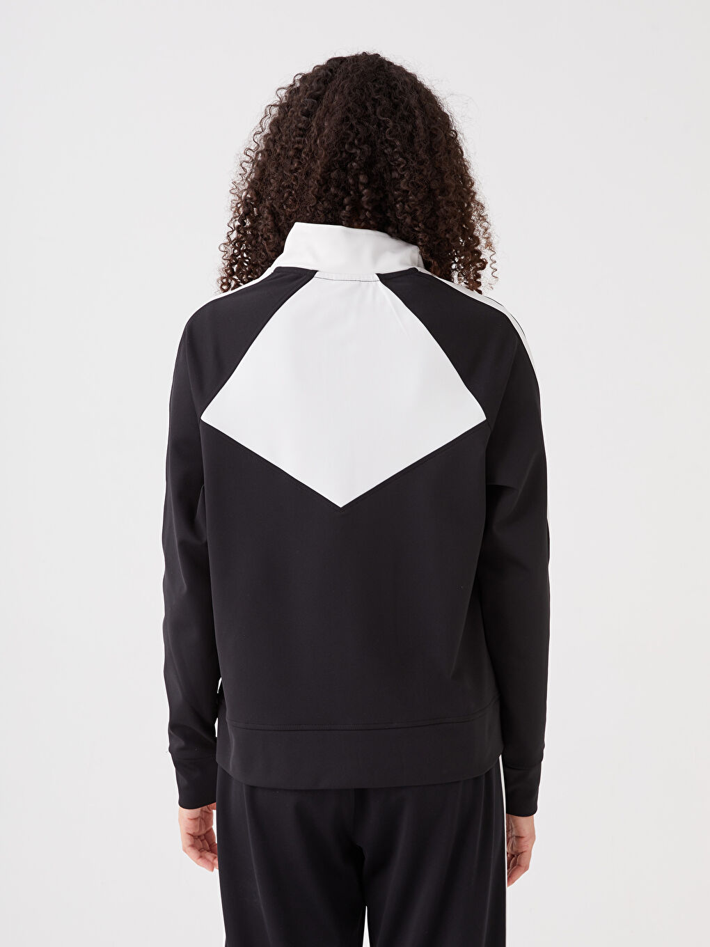 Siyah Dik Yaka Baskılı Uzun Kollu Kadın Spor Hırka-6