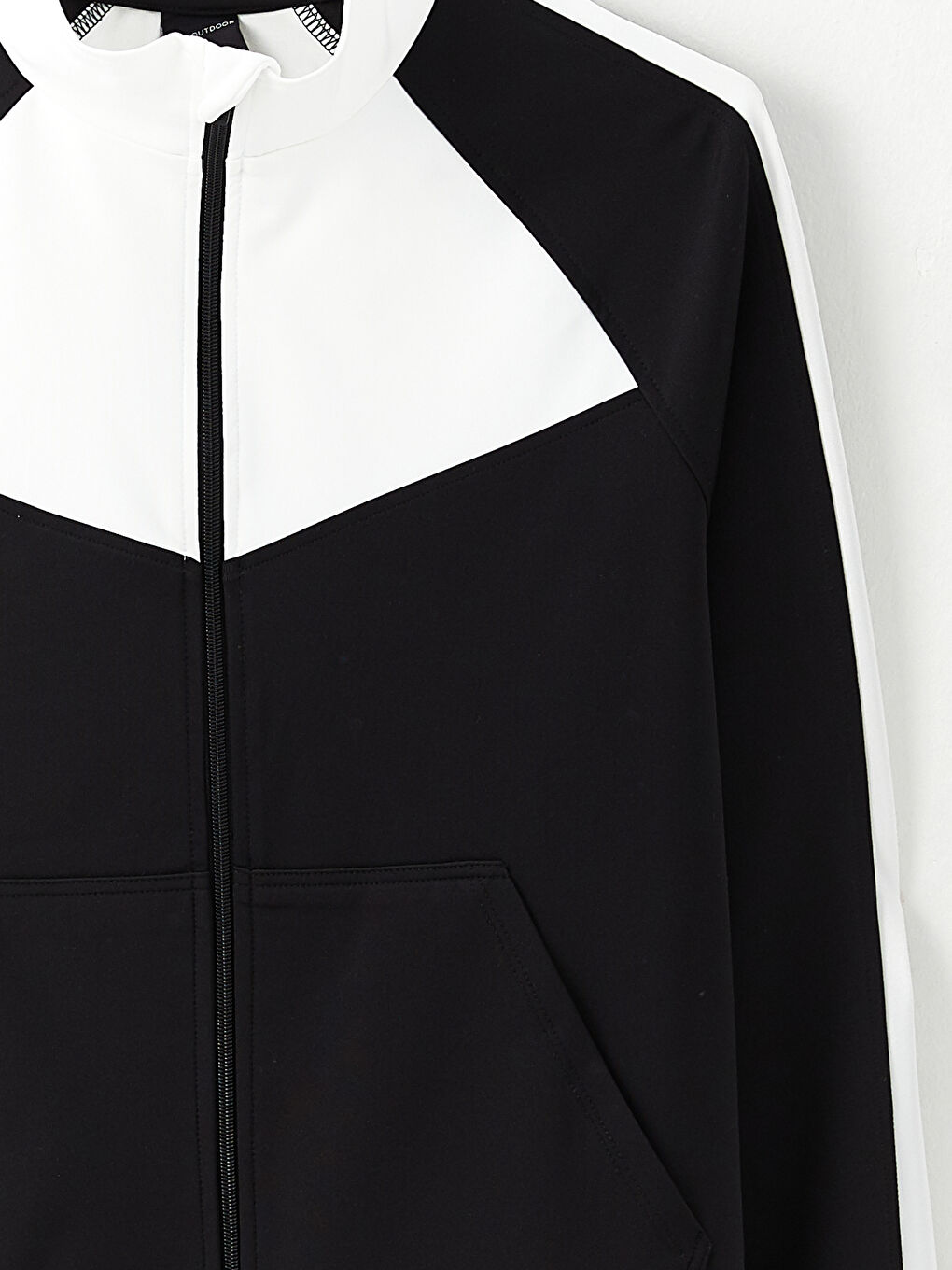 Siyah Dik Yaka Baskılı Uzun Kollu Kadın Spor Hırka-9