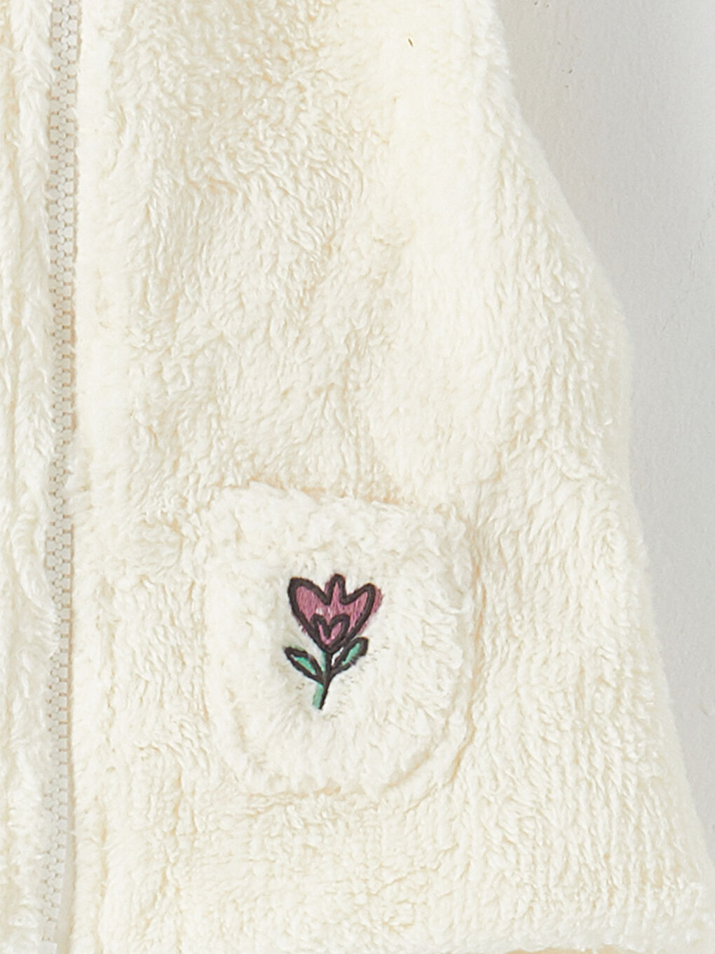 Ekru Dik Yaka Nakış Detaylı Kız Bebek Pelüş Yelek-2