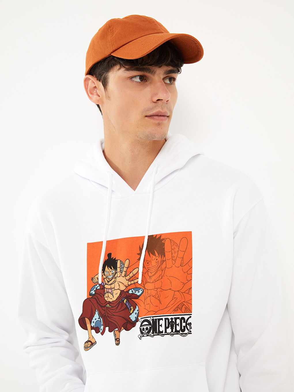 LCW Casual Kırık Beyaz Uzun Kollu Baskılı Erkek Hoodie