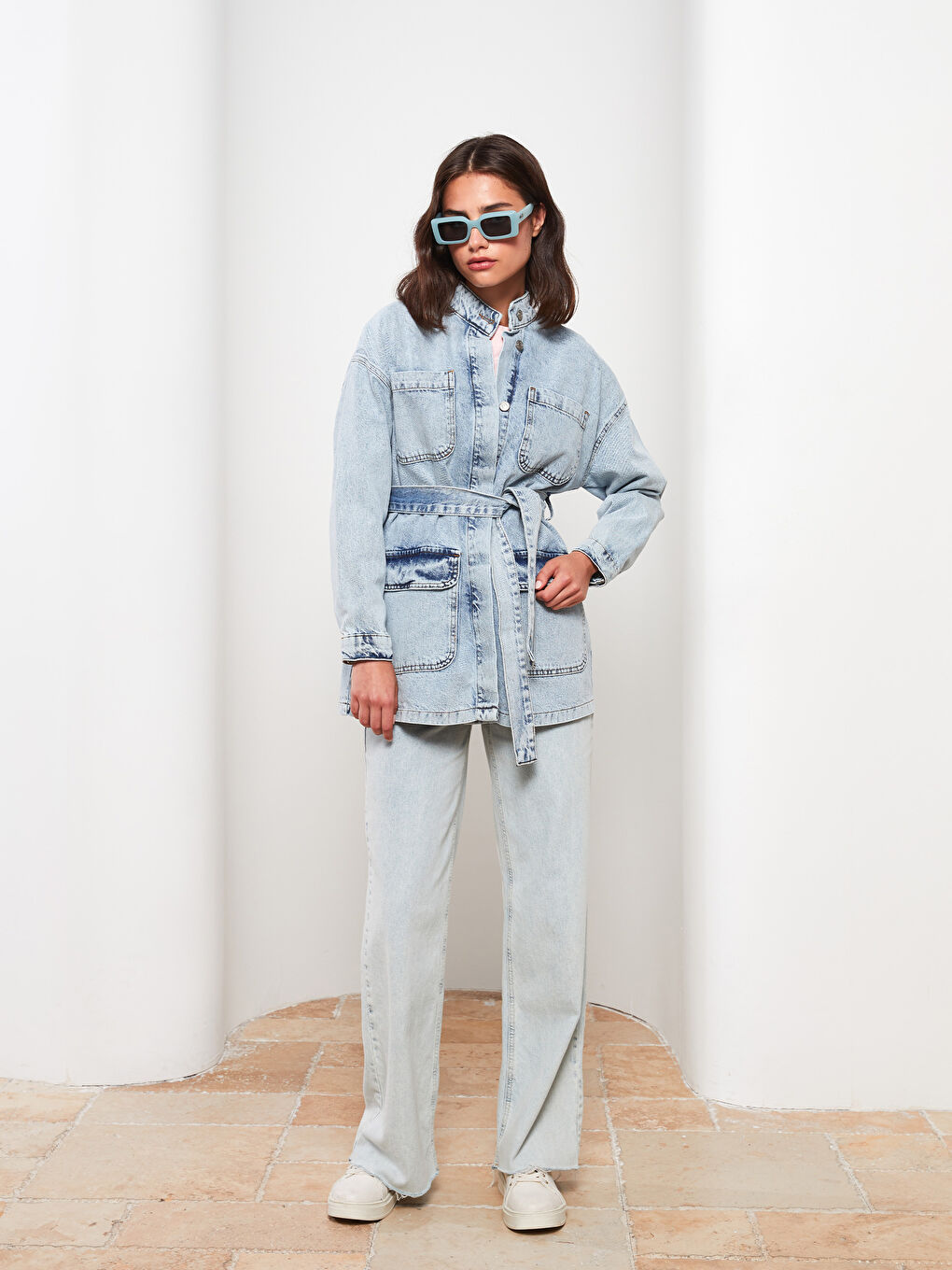 İndigo Dik Yaka Düz Uzun Kollu Kadın Jean Ceket-1