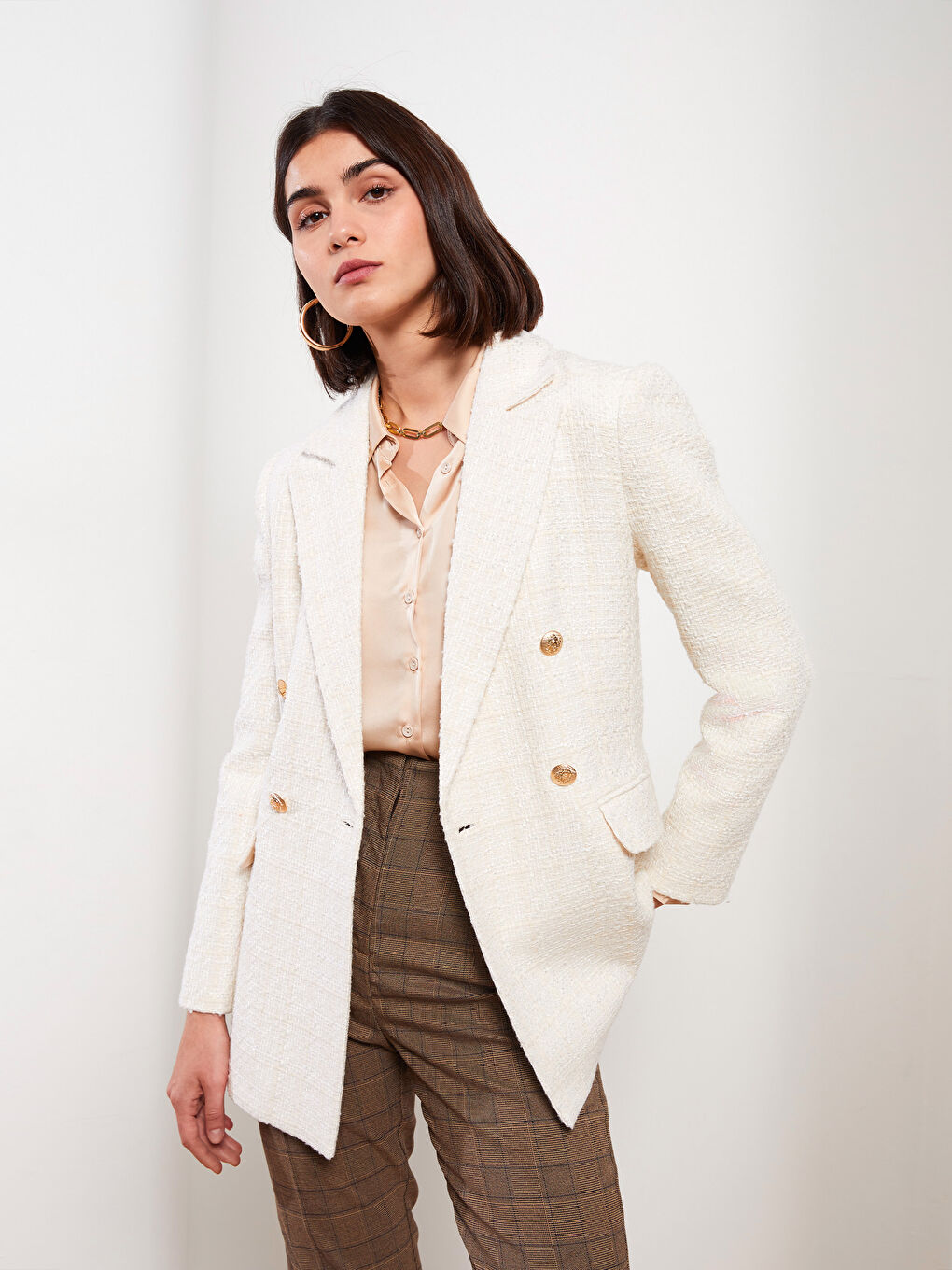 Ekru Kendinden Desenli Uzun Kollu Kadın Blazer Ceket-1