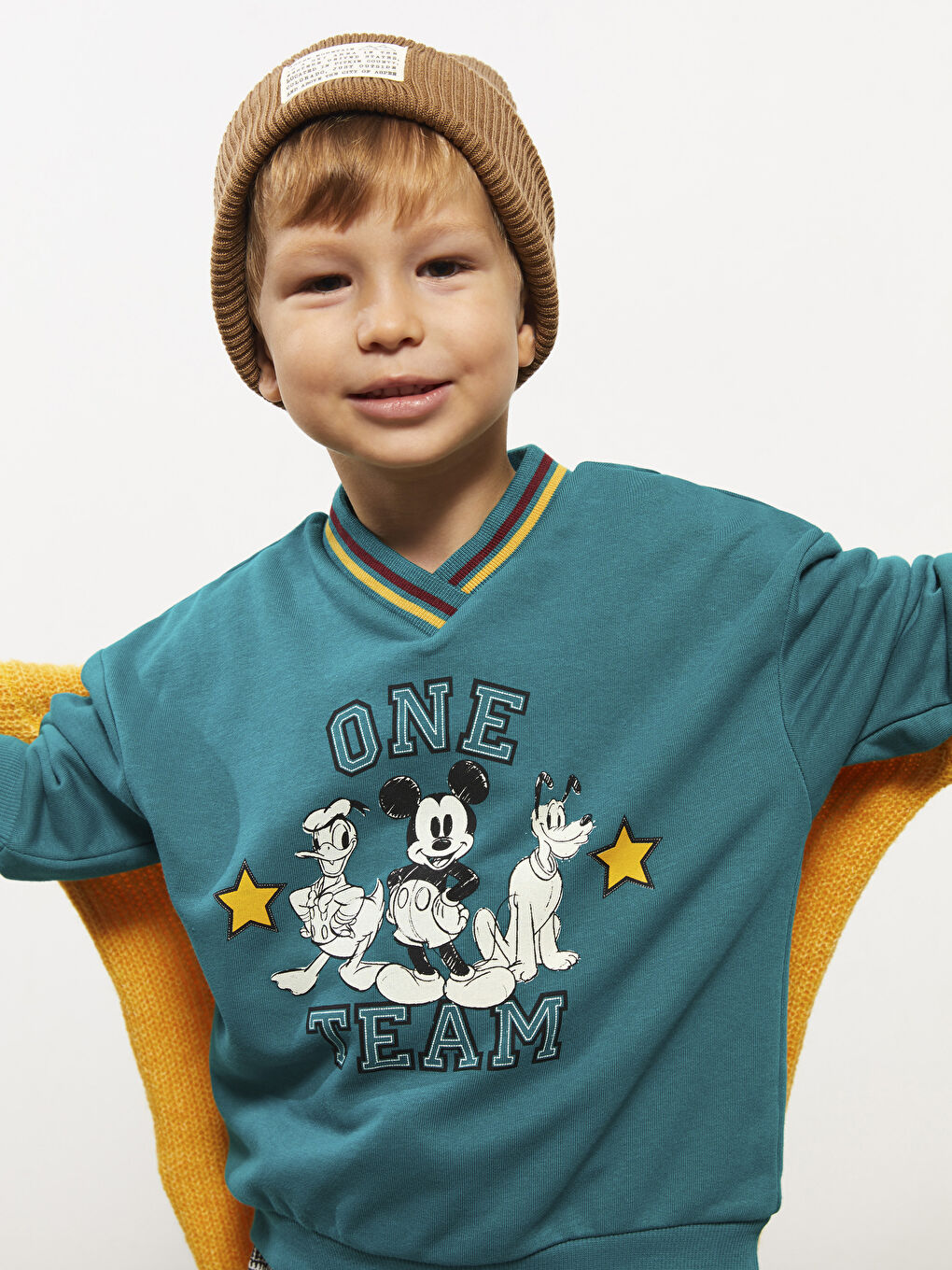 V-Neck Long Sleeve Mickey Mouse Printed Baby Boy Sweatshirt