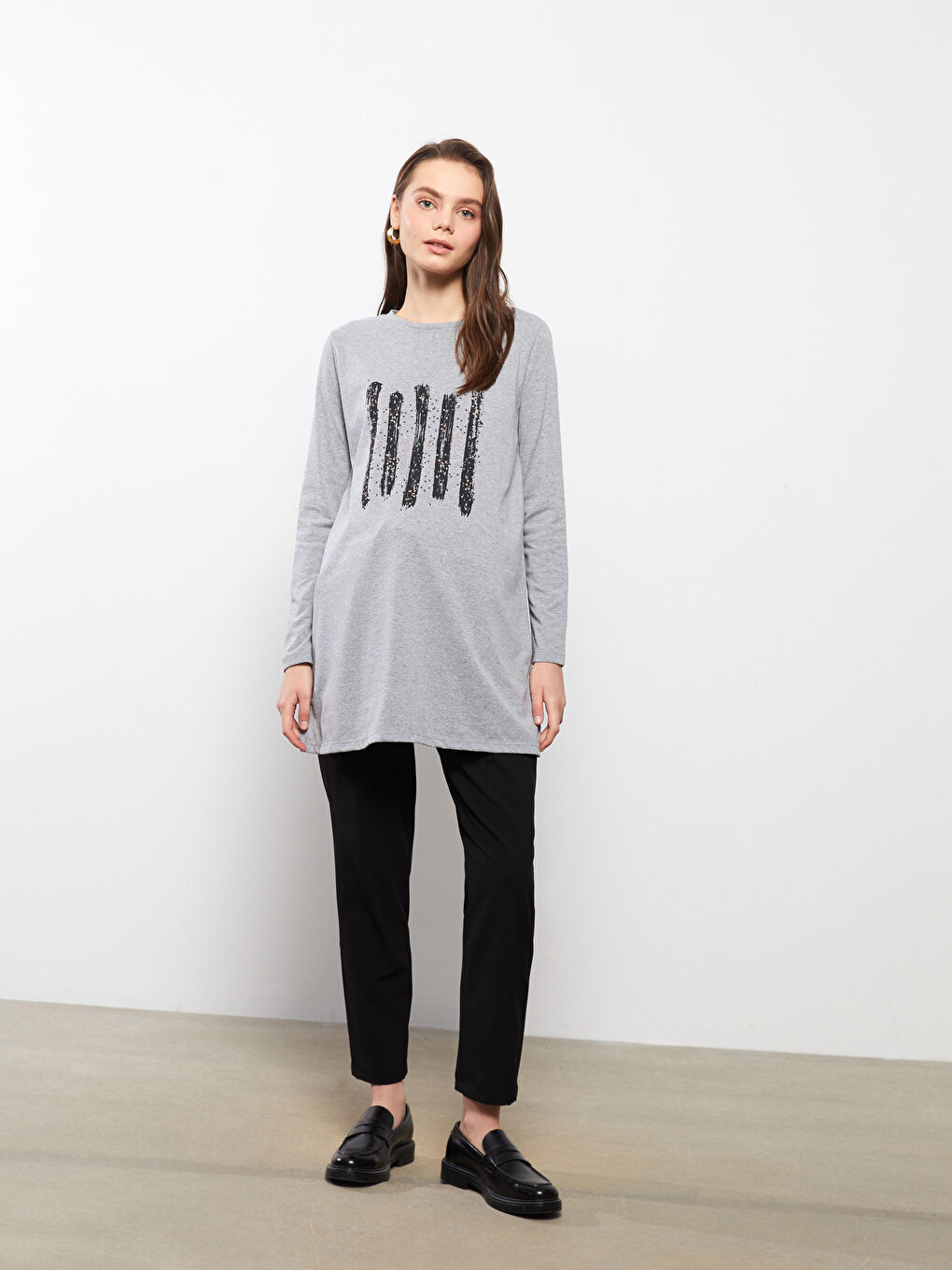 Crew Neck Printed Long Sleeve Maternity Tunic-5