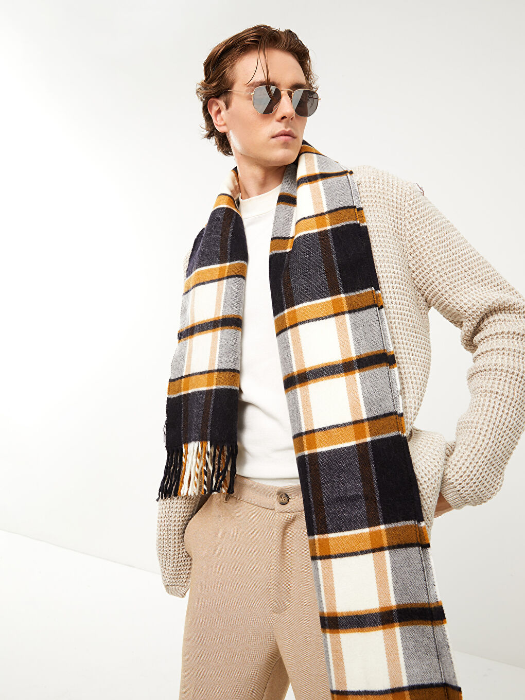 Plaid Patterned Fringed Men's Scarf-1