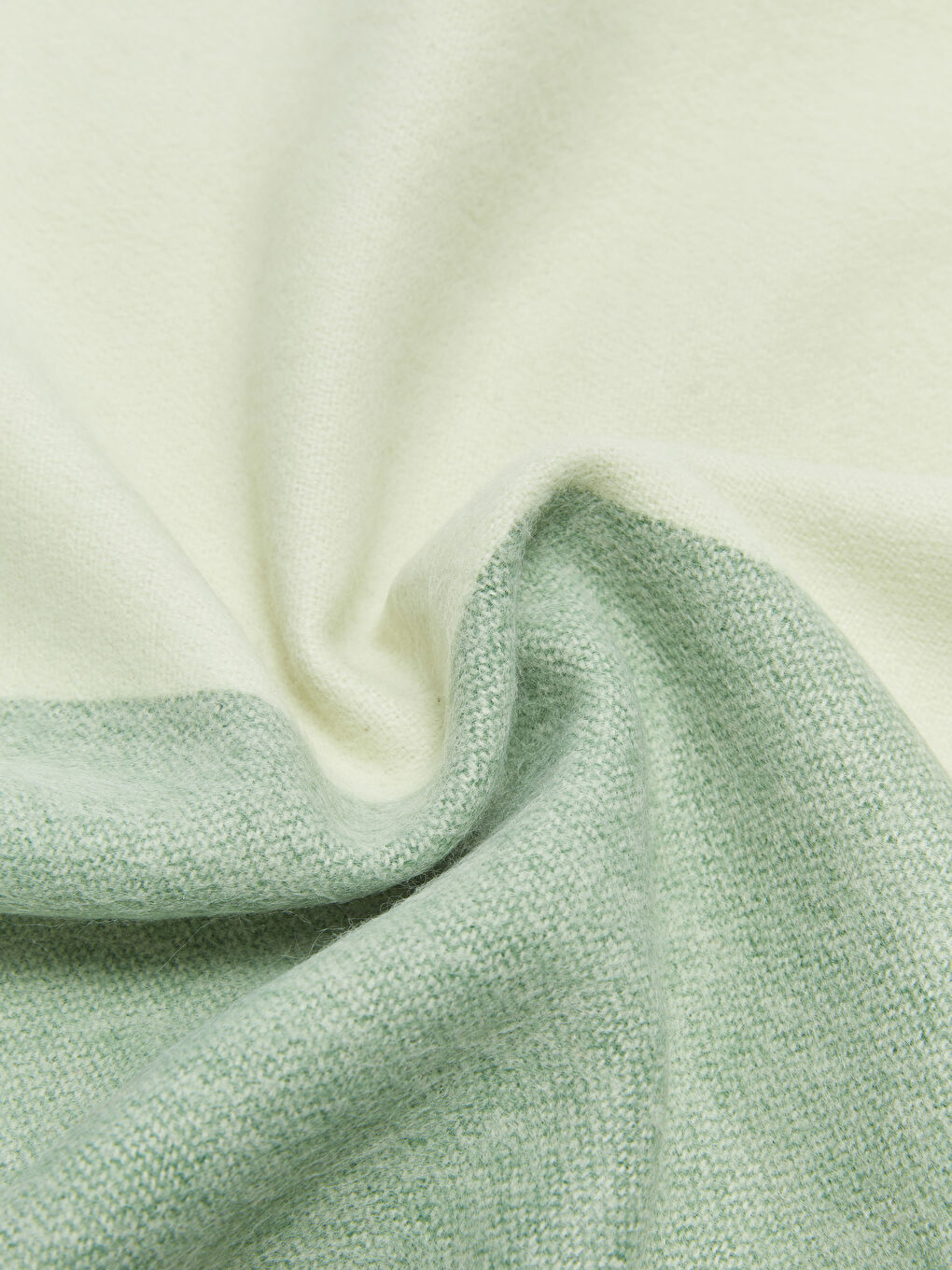 Yeşil Renk Bloklu Kadın Atkı-4