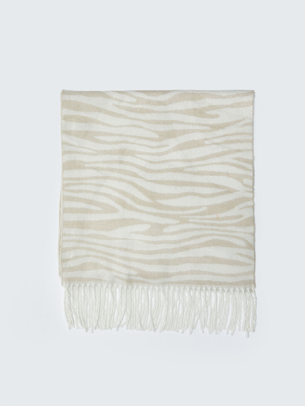 Bej Saçaklı Desenli Kadın Atkı-3