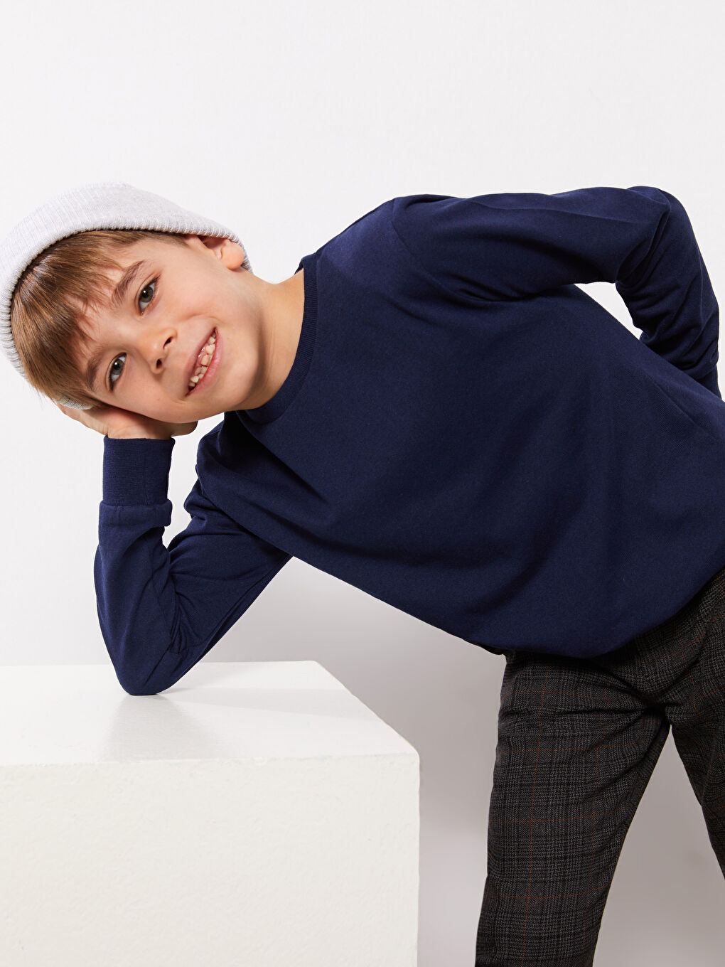 Lacivert Bisiklet Yaka Basic Uzun Kollu Erkek Çocuk Tişört-1