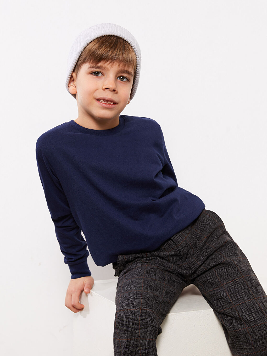 Lacivert Bisiklet Yaka Basic Uzun Kollu Erkek Çocuk Tişört-2