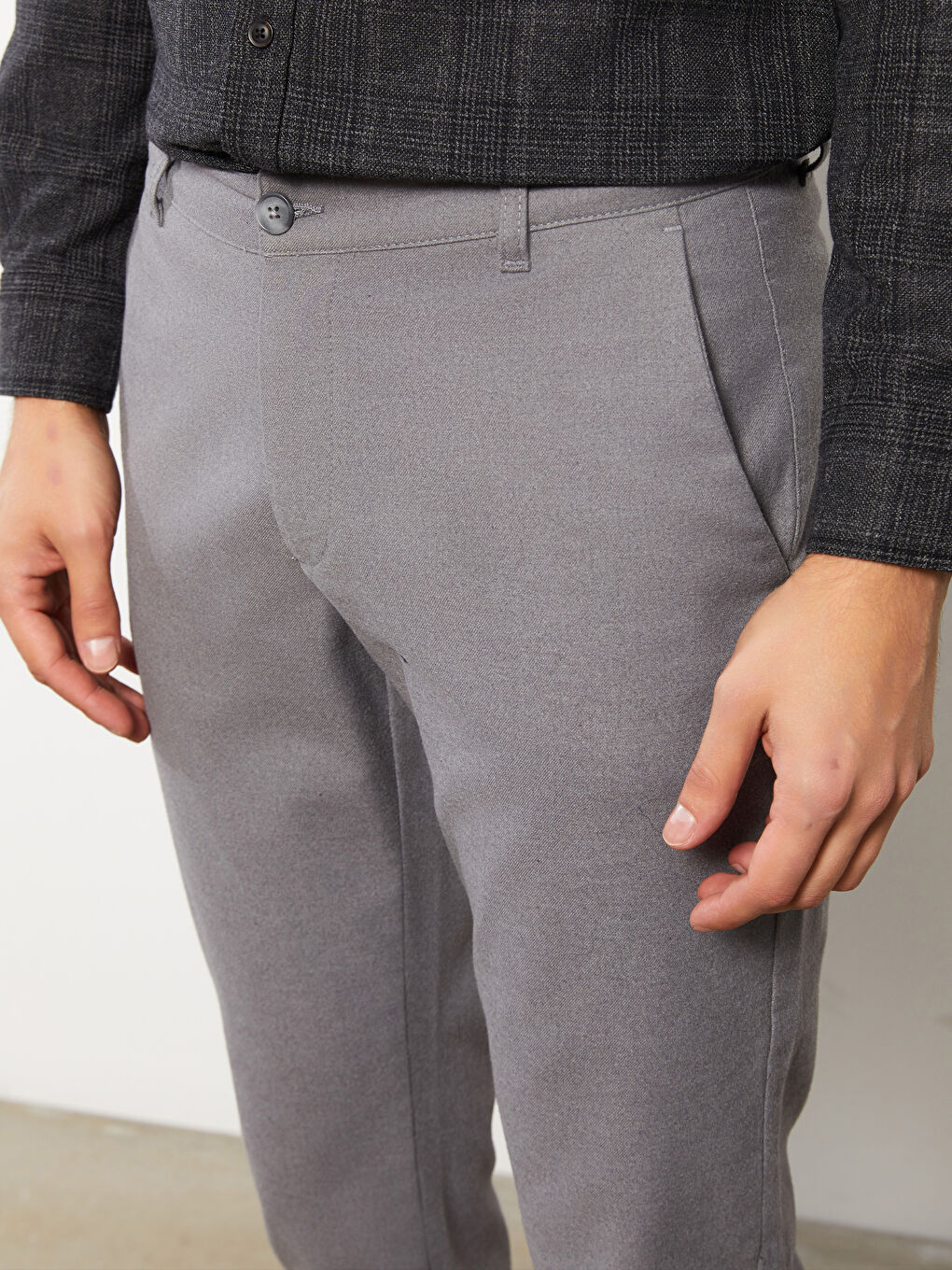 سروال سليم فيت بتفاصيل الجيوب رجال-2