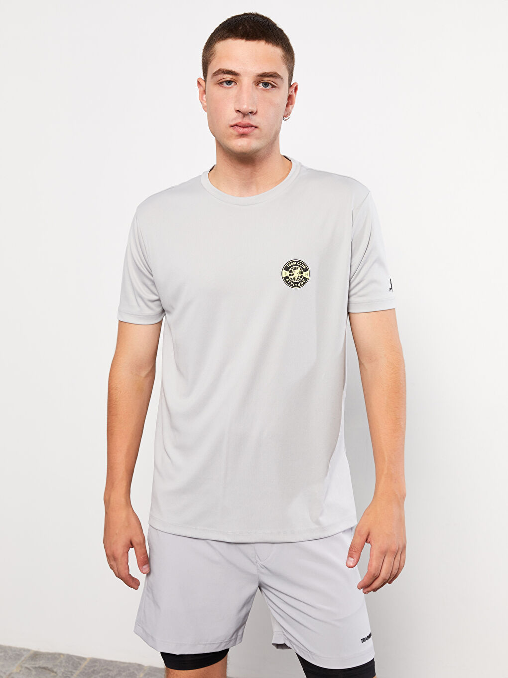 Gri Bisiklet Yaka Kısa Kollu Erkek Spor Tişört