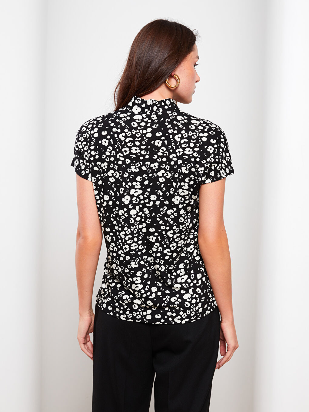 Tricou pentru Femei cu Mânecă Scurtă și Model, Decolteu în V-3