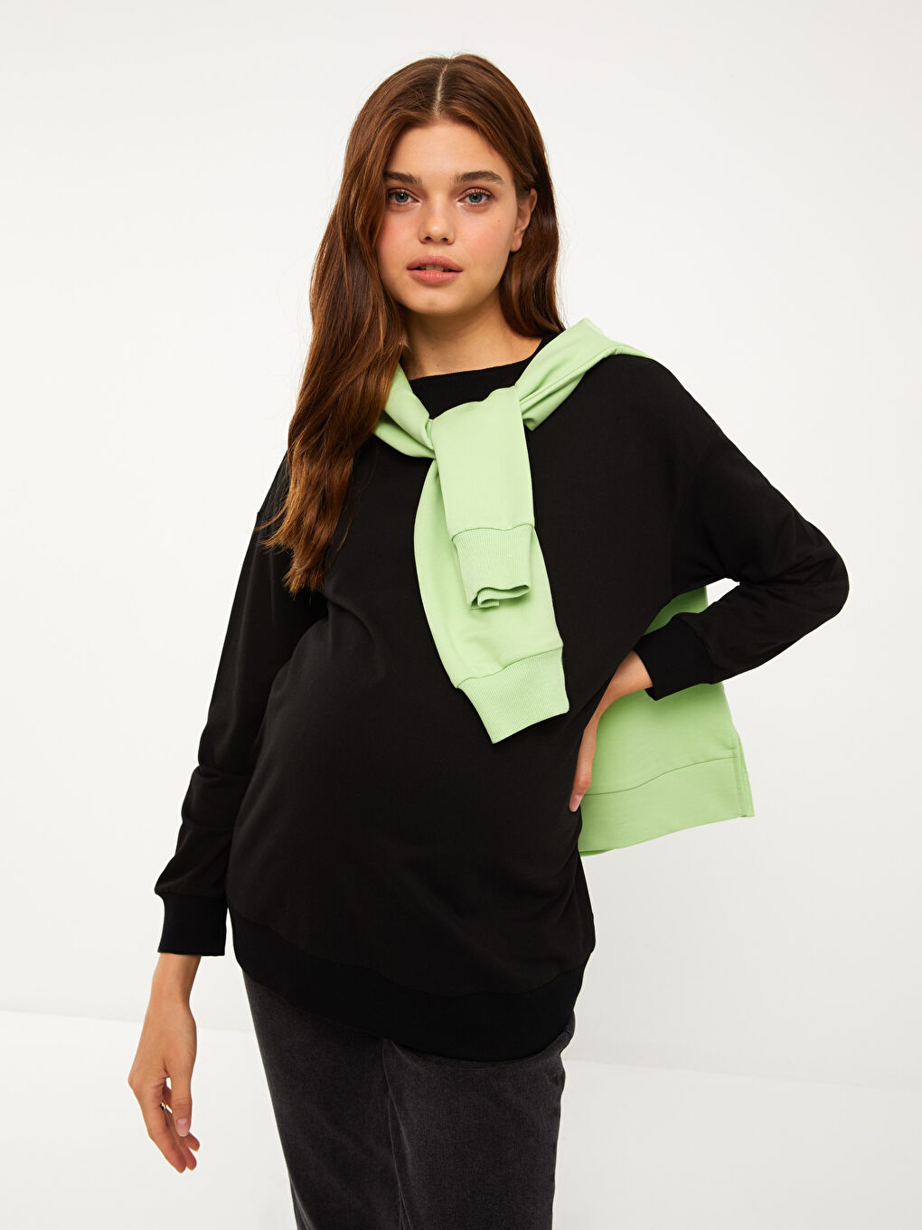 سويت شيرت سادة ياقة دائرية حوامل-1