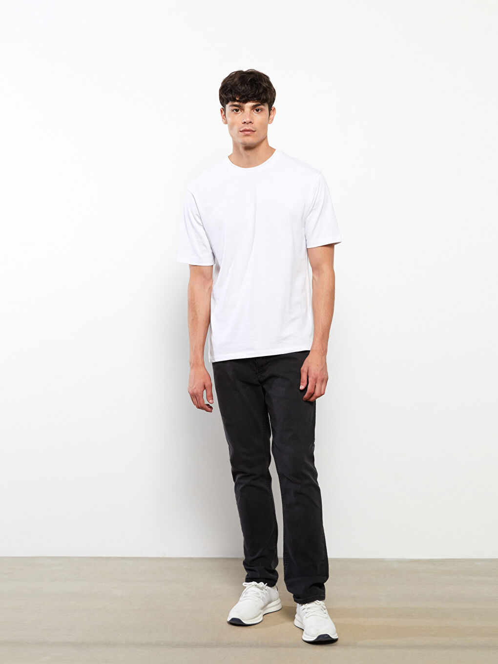 779 جينز بقصة عادية للرجال-1