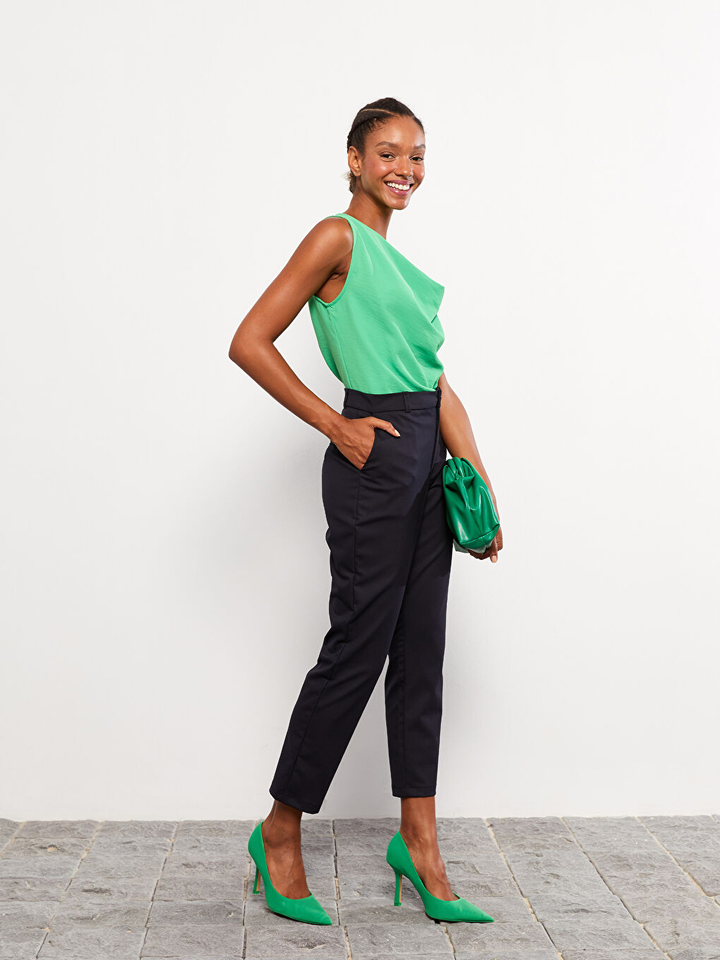 Pantalon Régulier Taille Standard Coupe Régulière pour Femmes-2