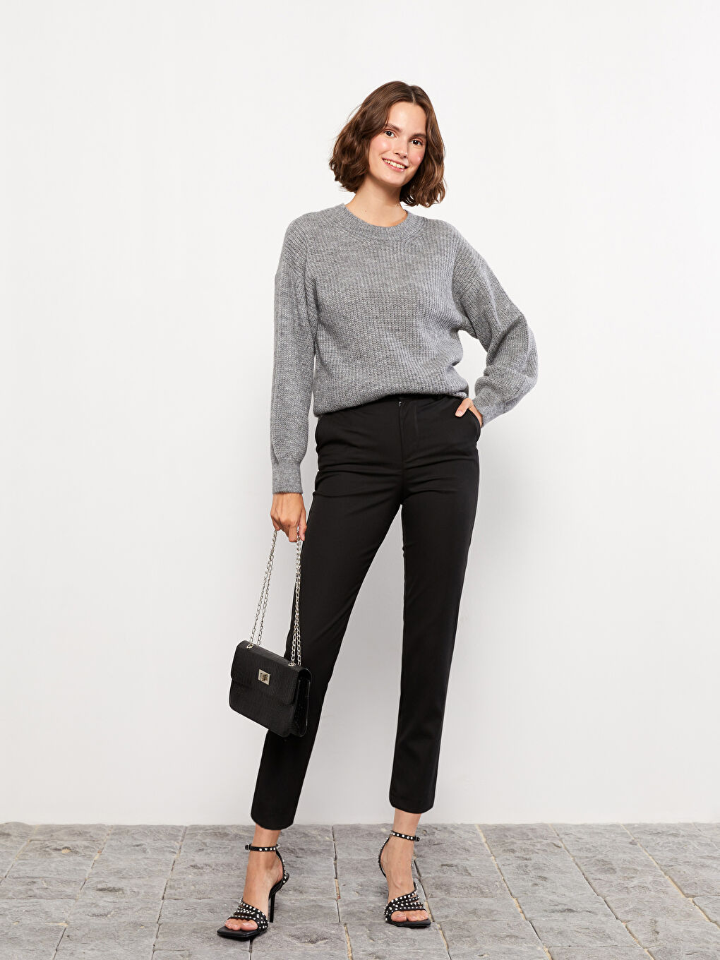 LCW Vision Women's Regular Waist Standard Fit Regular Trousers -W2FM05Z8-RQN