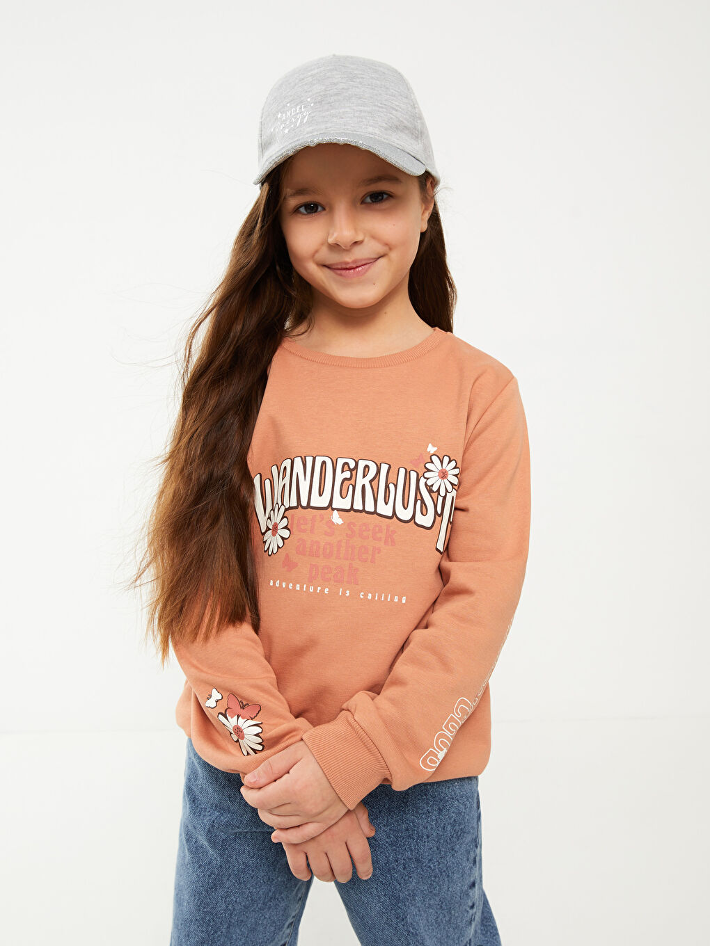 سويت شيرت كم طويل مطبوع بياقة دائرية للبنات-1