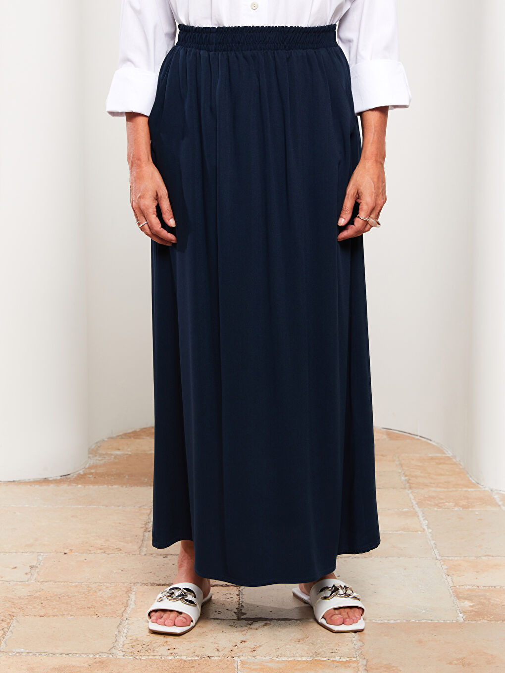 جيبة سادة بقصة A-Line بخصر مرن للسيدات-3