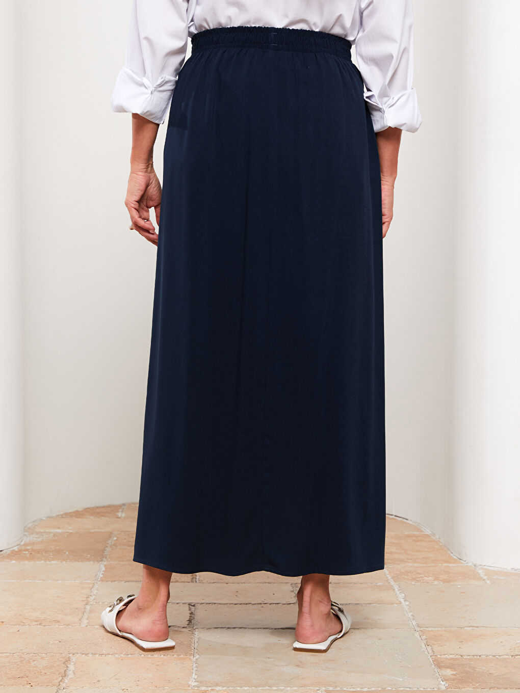 جيبة سادة بقصة A-Line بخصر مرن للسيدات-4