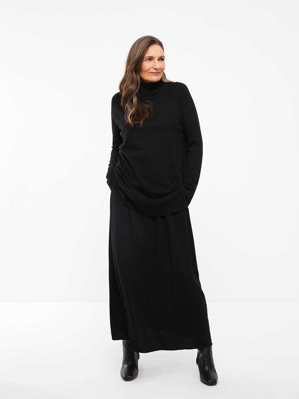 جيبة سادة بقصة A-Line بخصر مرن للسيدات