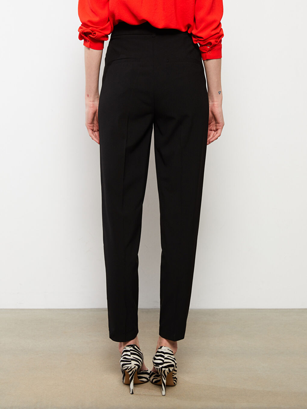 Siyah Kadın Dar Fit Düz Pantolon-4